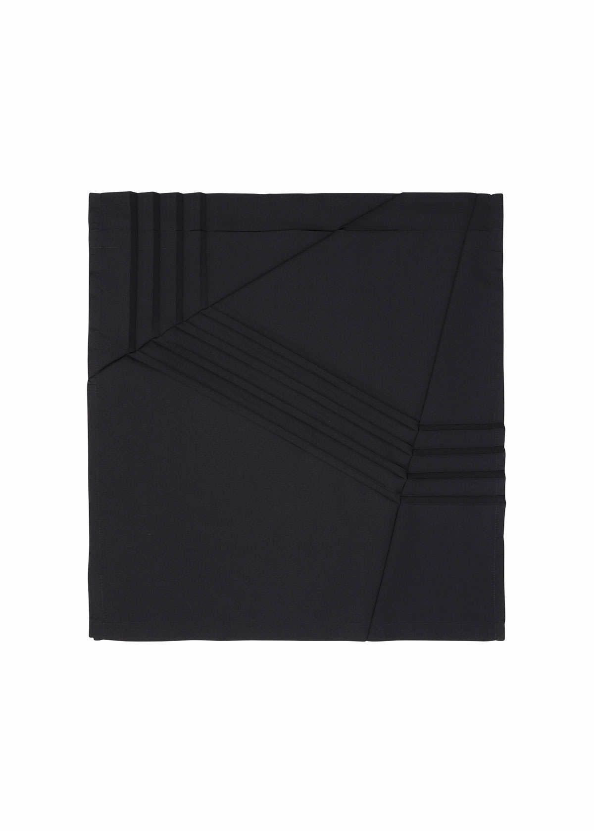 PLEATS T BASIC Top Black