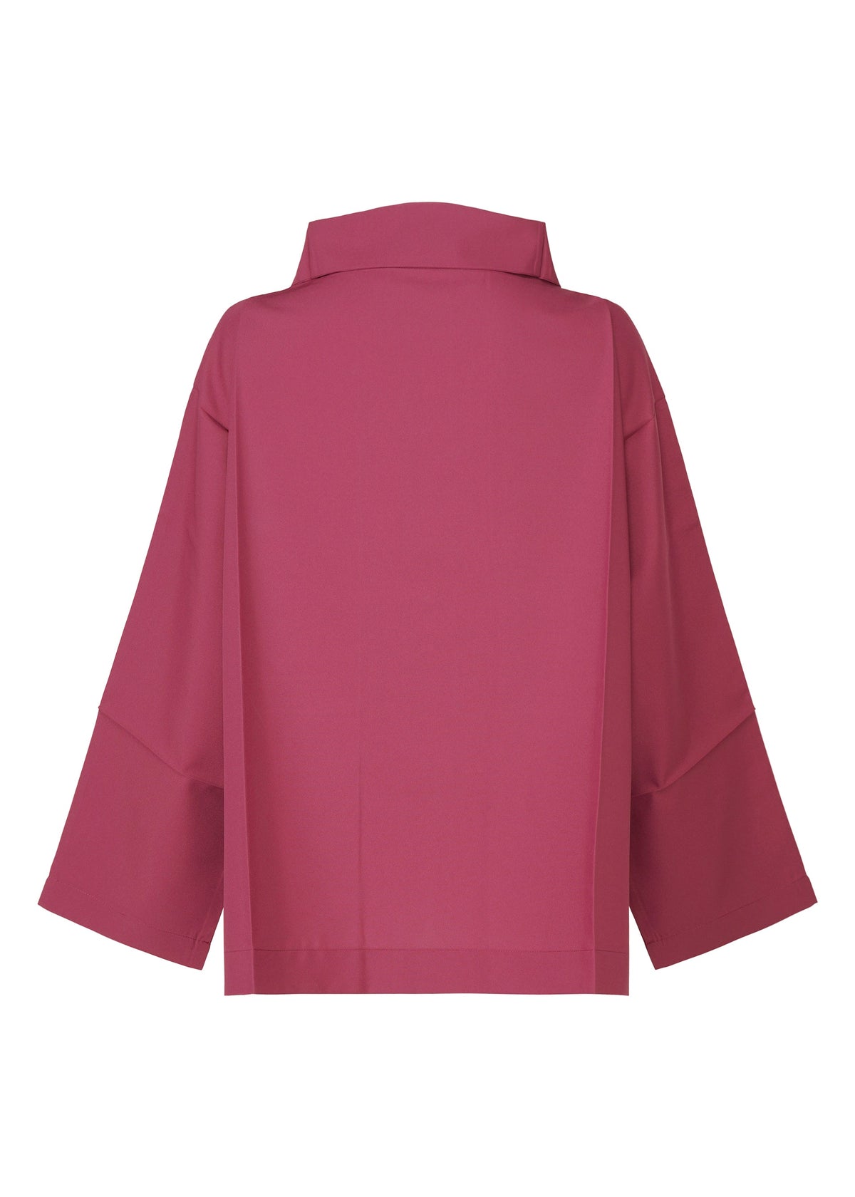 A detail shot of the 132 5. ISSEY MIYAKE 132 5. FLAT 1 jacket.