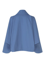 A detail shot of the 132 5. ISSEY MIYAKE WASHI STRETCH jacket.