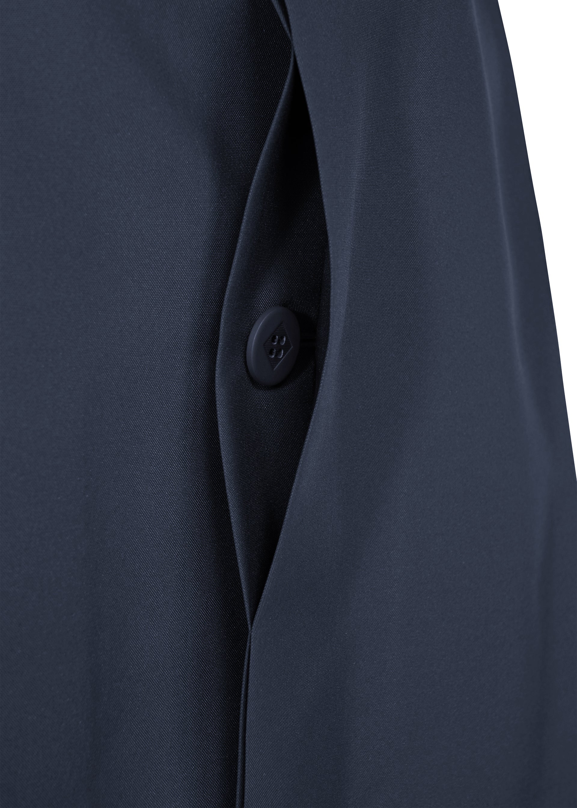 132 5. FLAT 2 Jacket Navy – The official ISSEY MIYAKE ONLINE STORE