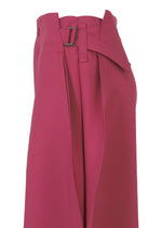 A detail shot of the 132 5. ISSEY MIYAKE VERTEX BOTTOMS clothing.