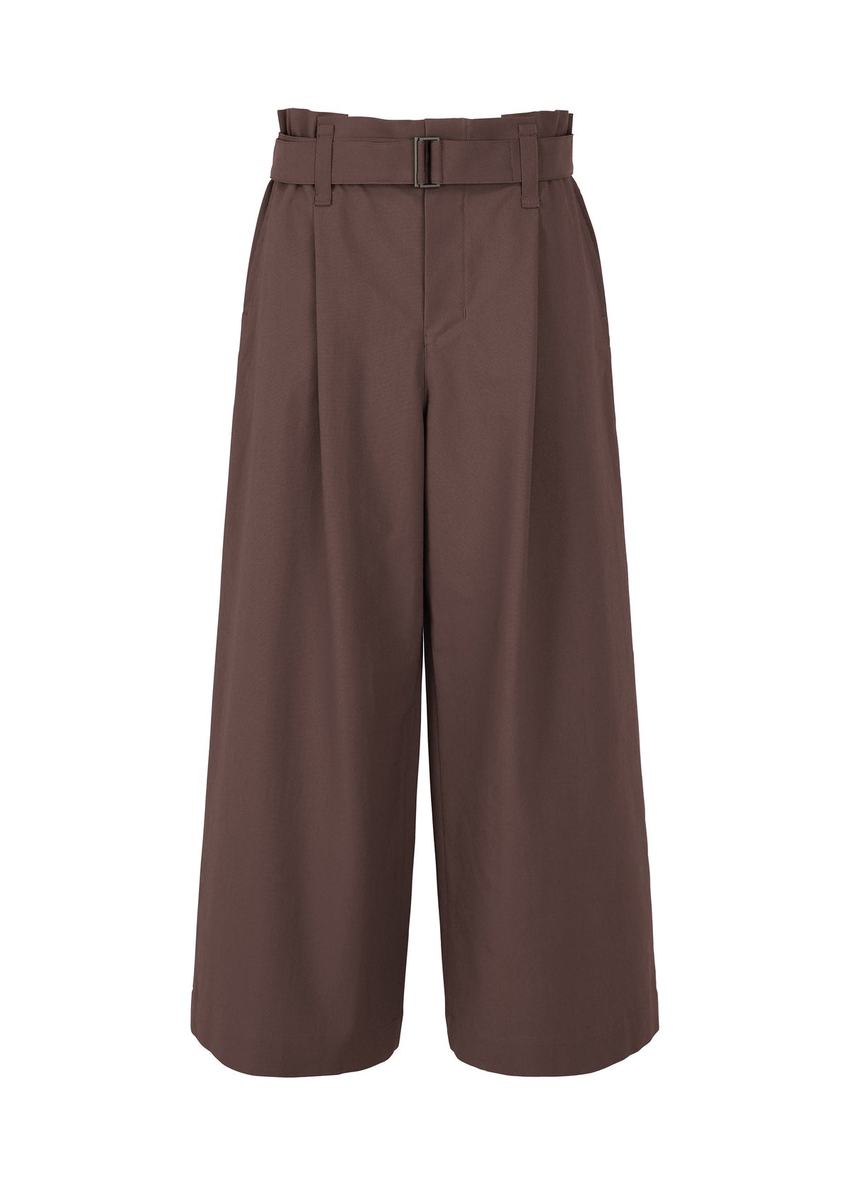 A product shot of the 132 5. ISSEY MIYAKE WASHI STRETCH trousers in brown (44).