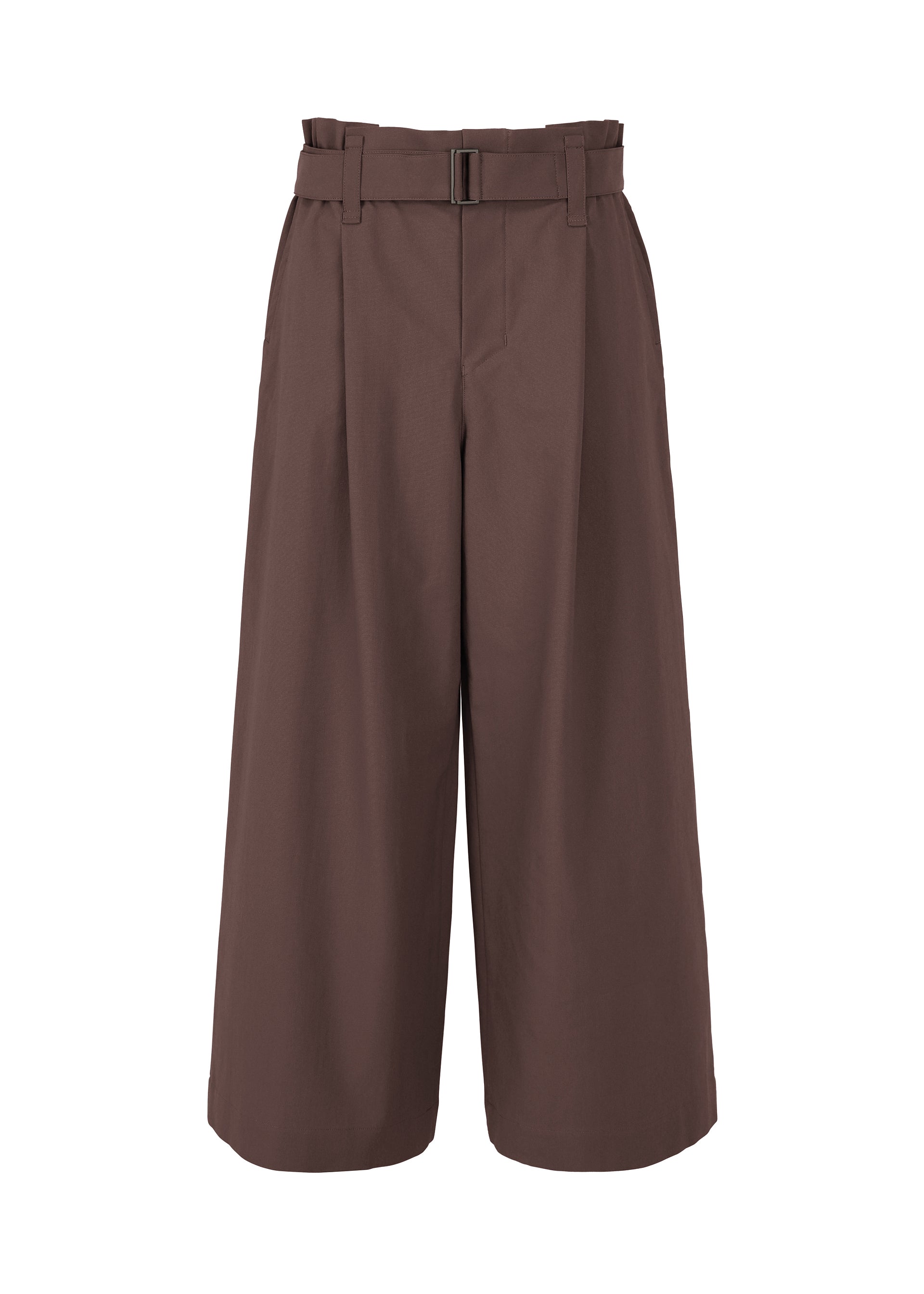 A product shot of the 132 5. ISSEY MIYAKE WASHI STRETCH trousers in brown (44).