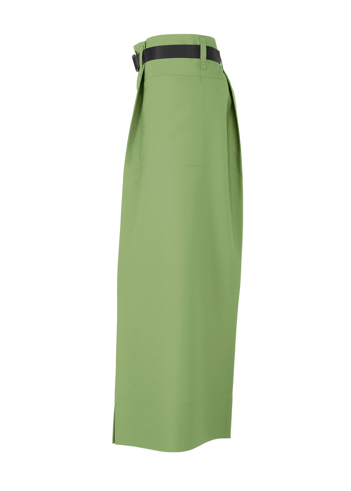 A detail shot of the 132 5. ISSEY MIYAKE 132 5. FLAT 2 trousers.