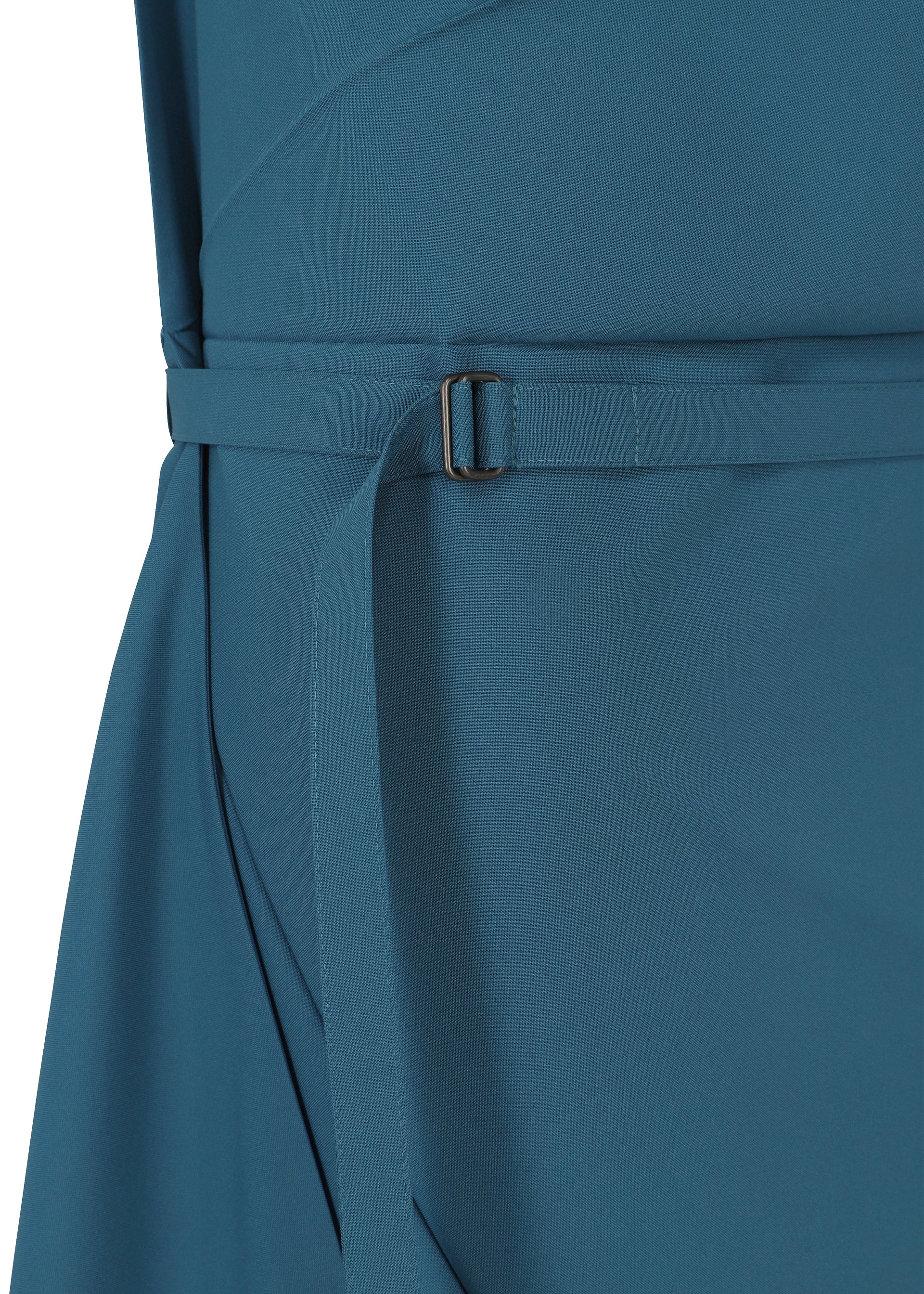 A detail shot of the 132 5. ISSEY MIYAKE FACET SOLID dress.