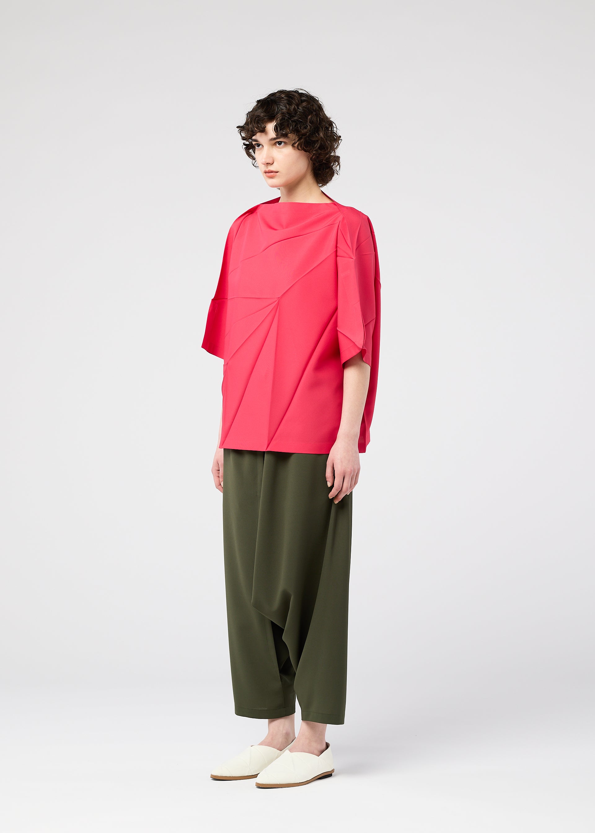 RADIAL FOLD SHIRT Top Black