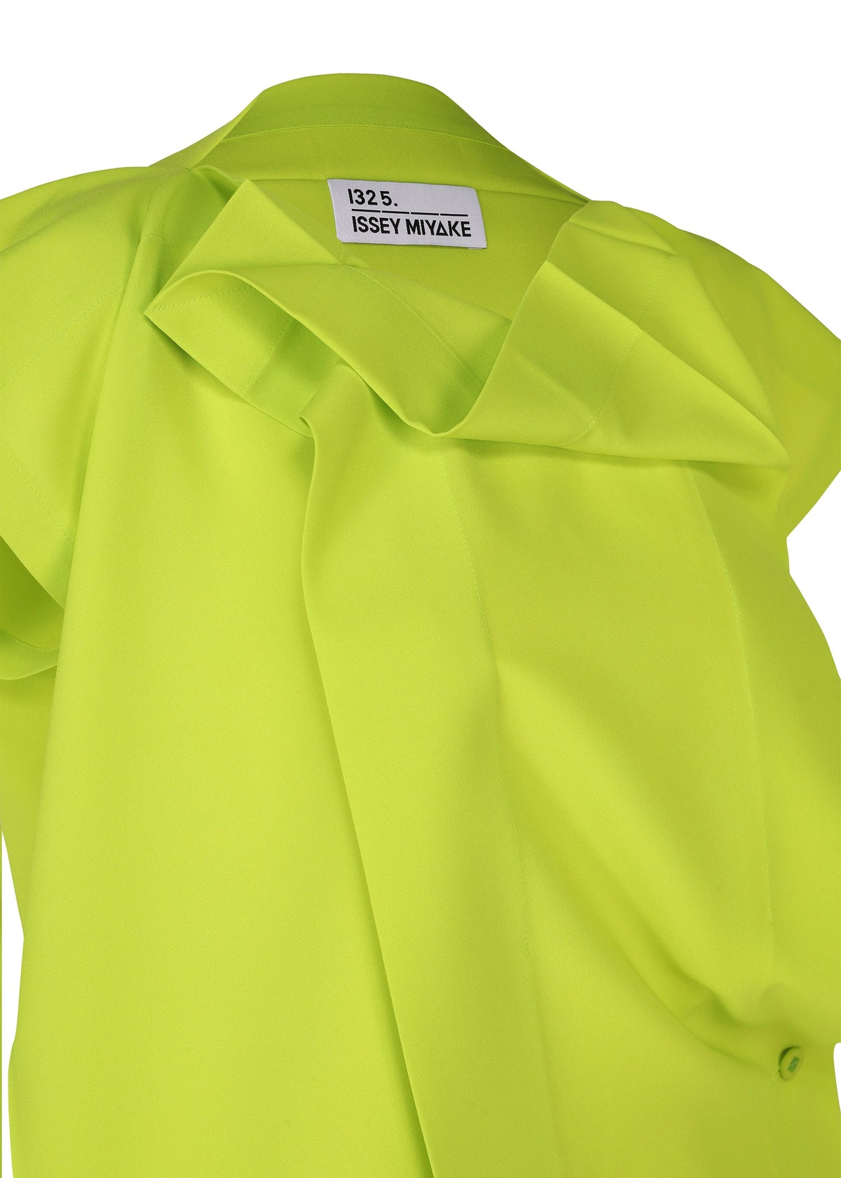 A detail shot of the 132 5. ISSEY MIYAKE FLAT TUCK T shirt.