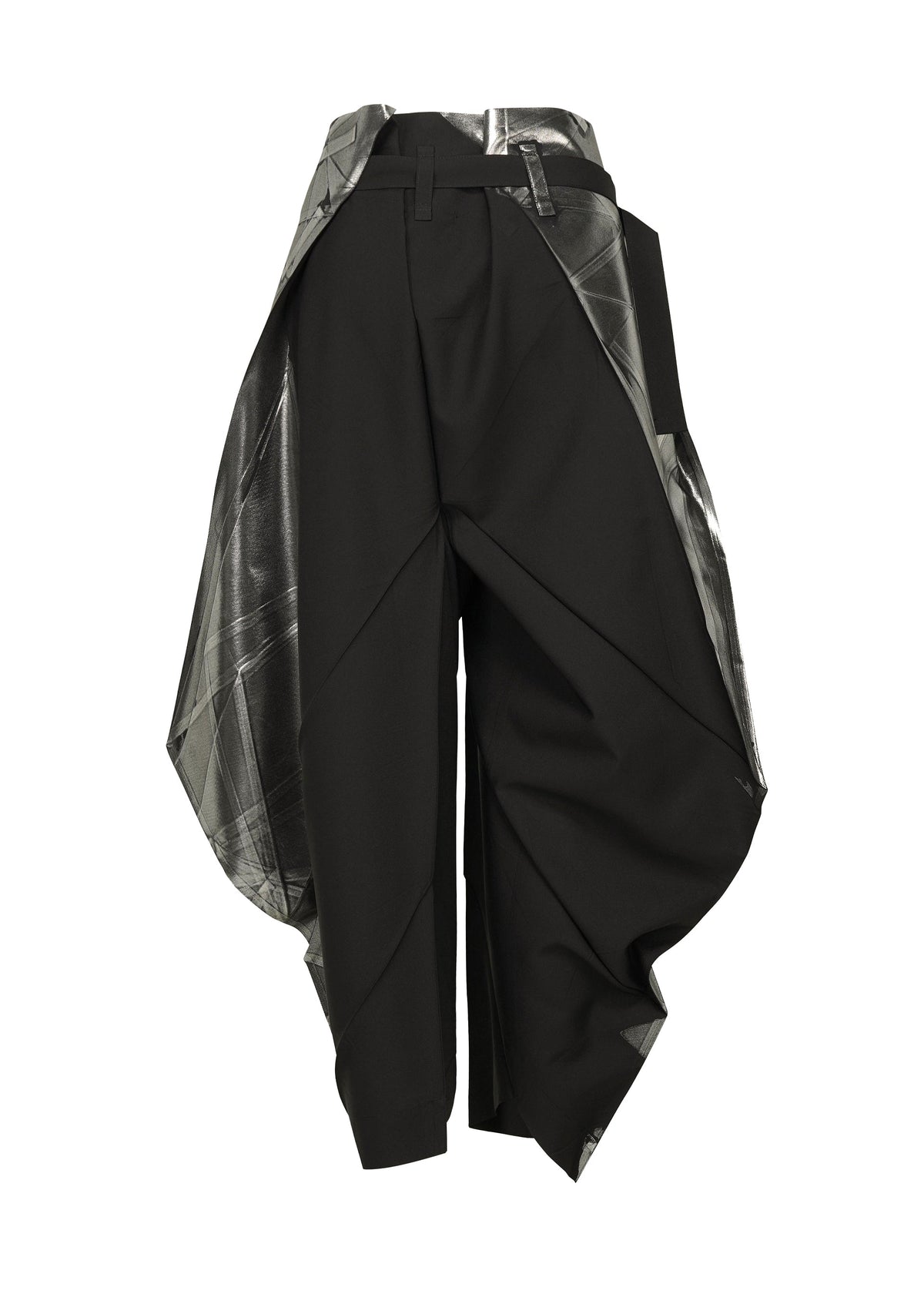 A detail shot of the 132 5. ISSEY MIYAKE F-BT trousers.
