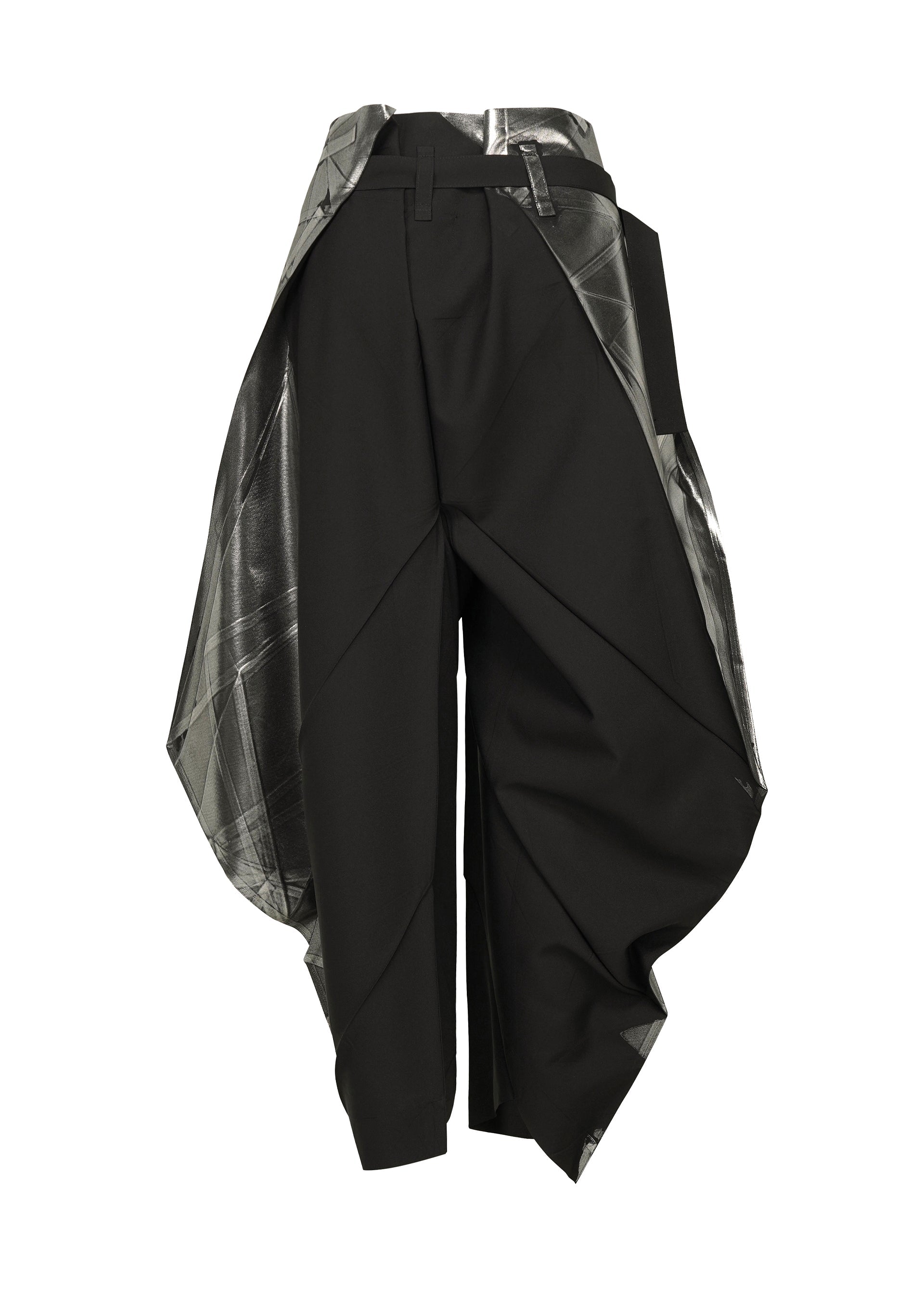 A detail shot of the 132 5. ISSEY MIYAKE F-BT trousers.