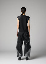 A model wears the 132 5. ISSEY MIYAKE F-KN f-kn-top-black.