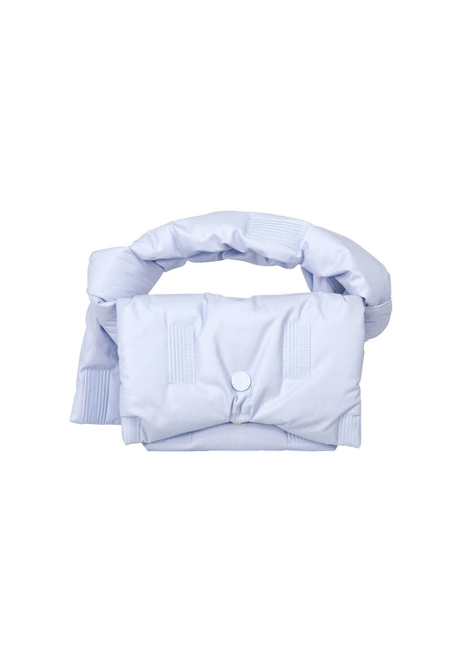 A product shot of the ISSEY MIYAKE SQUARE CUSHION bag in .