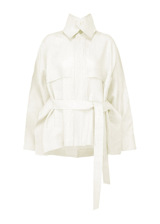 A product shot of the ISSEY MIYAKE HEMPEN jacket in washi white (05).