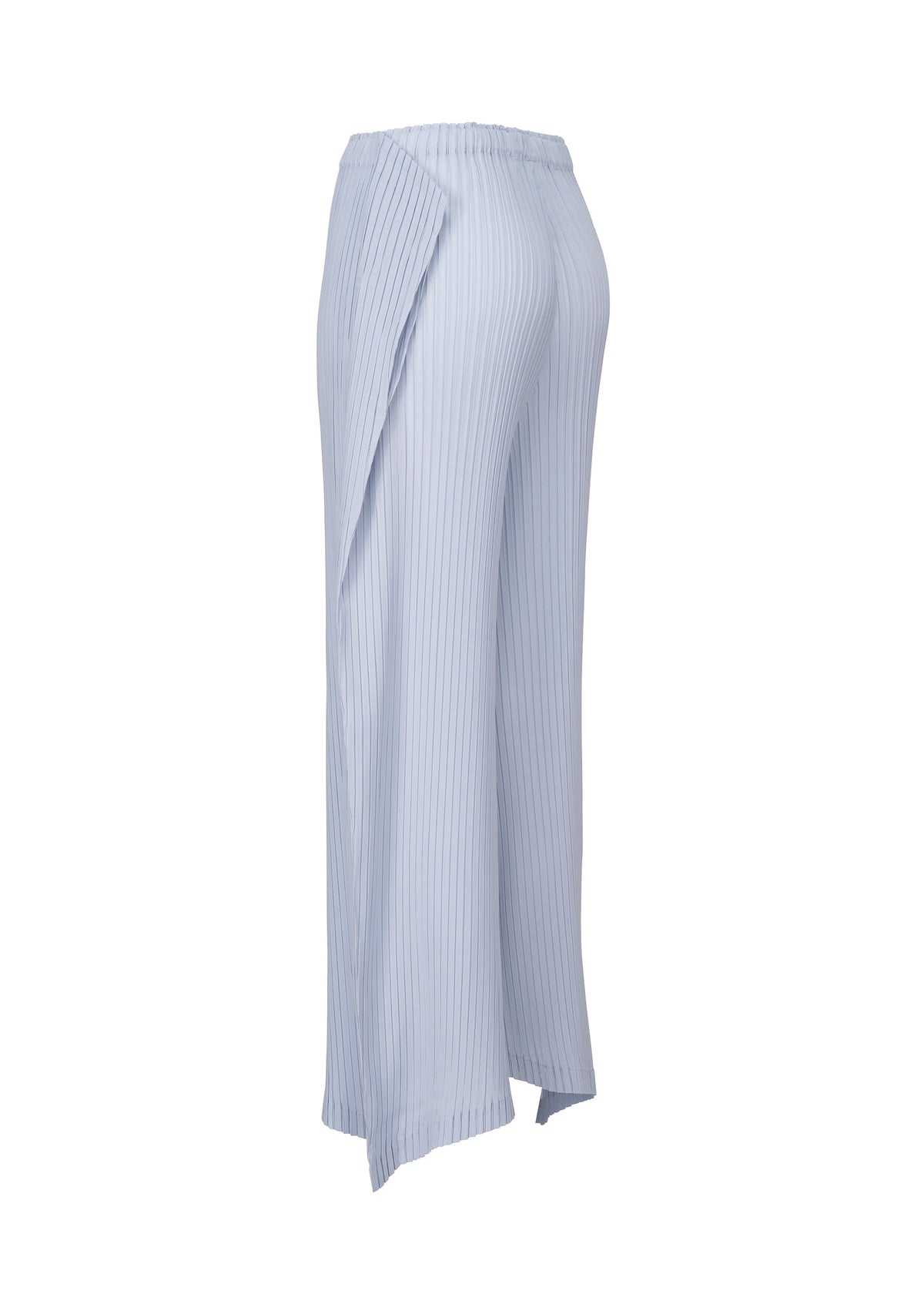 A detail shot of the ISSEY MIYAKE SHADOW STUDY PLEATS SOLID trousers.