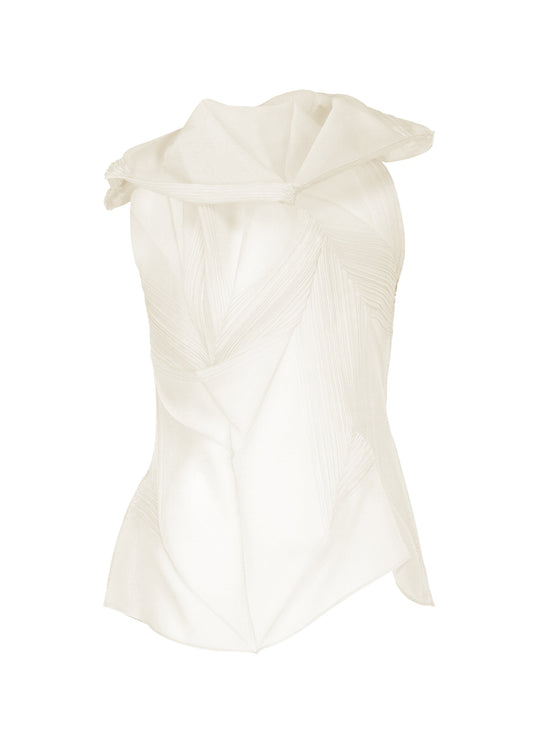 A product shot of the ISSEY MIYAKE SHADE AND SHADED shirt in washi white (5).