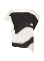 A detail shot of the ISSEY MIYAKE SHADOW STUDY PLEATS shirt.