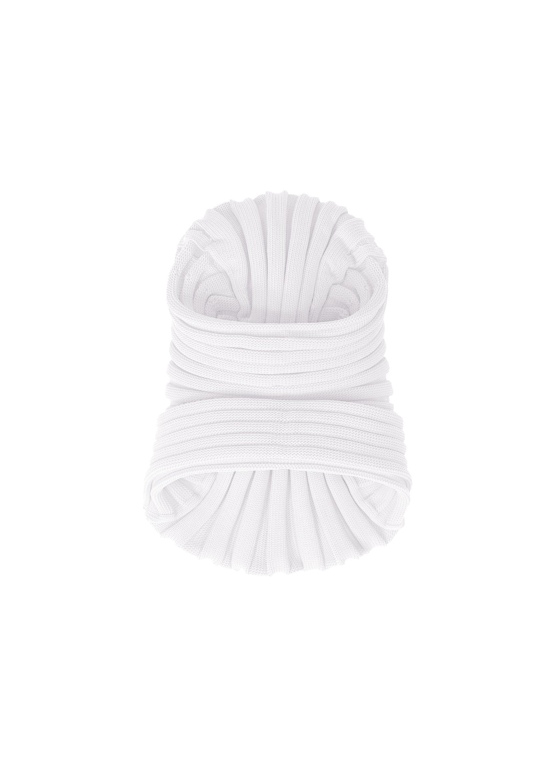 A product shot of the ISSEY MIYAKE KNIT (AS IT IS) ACC hat in white.