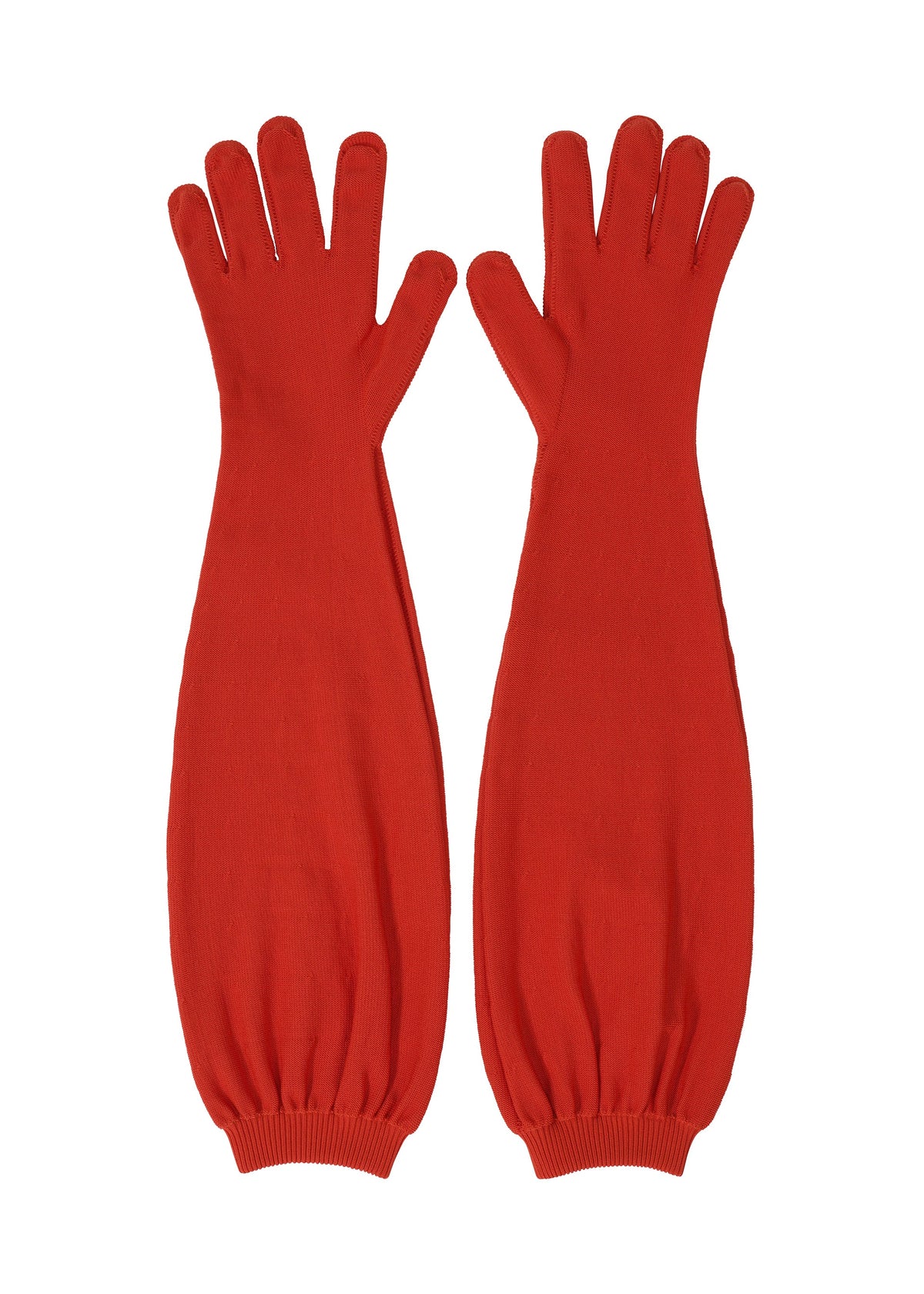 A product shot of the ISSEY MIYAKE ODD GLOVES gloves in red (24).