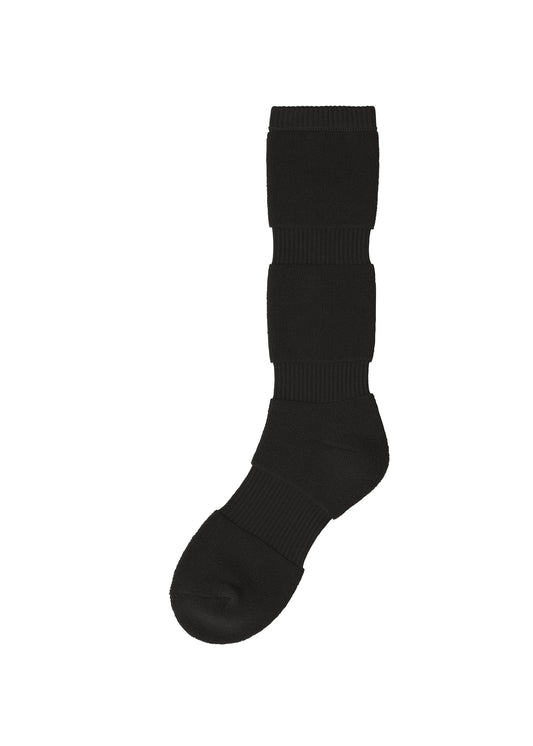 A product shot of the ISSEY MIYAKE PUMPED SOCKS socks in black (15).