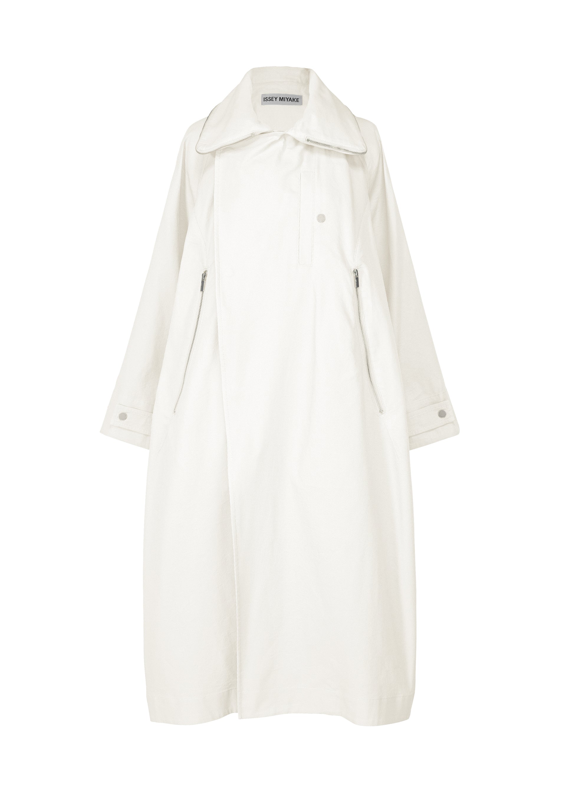 A product shot of the ISSEY MIYAKE PEEKABOO coat in white (01).