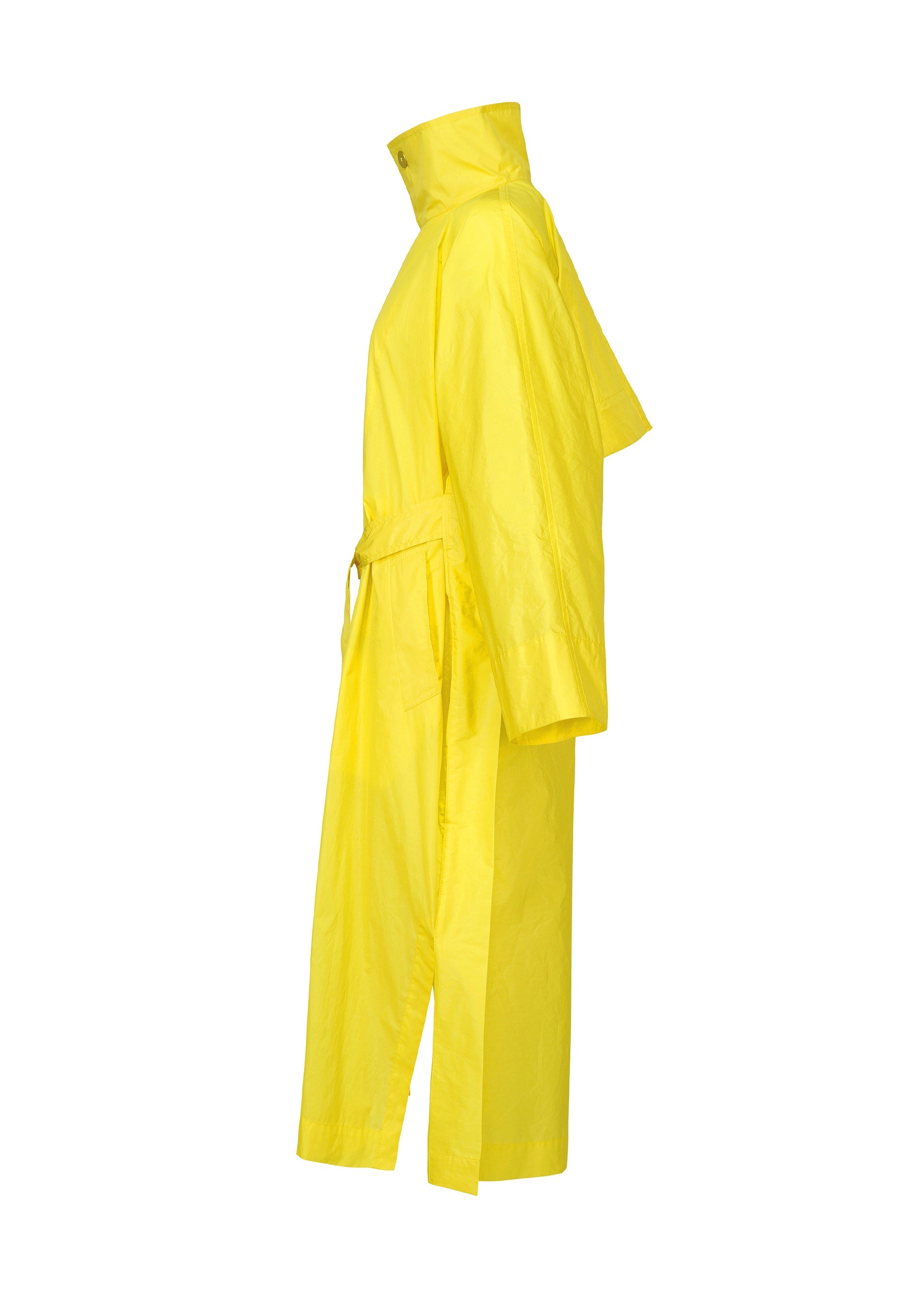 A detail shot of the ISSEY MIYAKE AERIAL STEEL clothing.