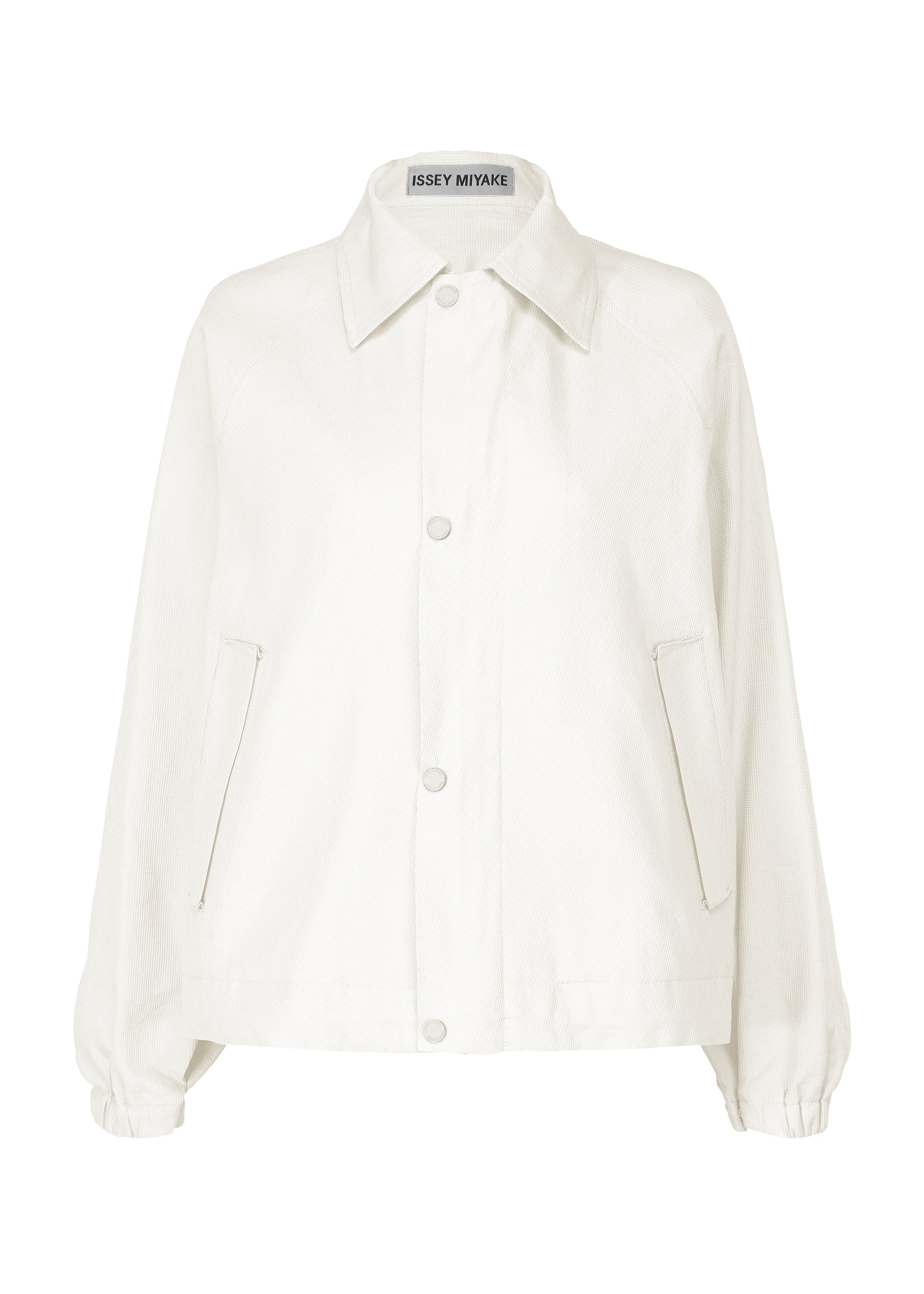 A product shot of the ISSEY MIYAKE PEEKABOO jacket in white (01).