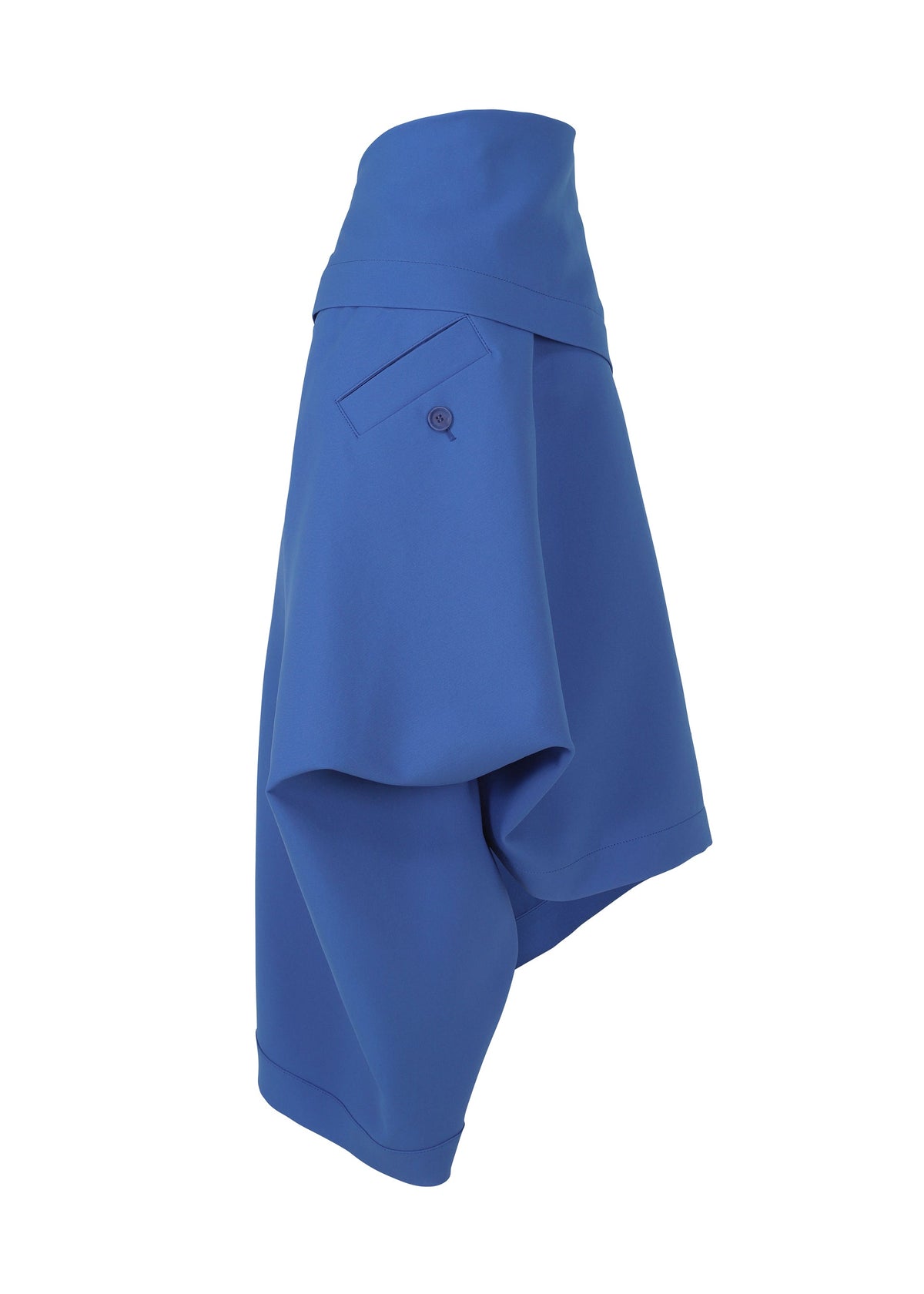 A detail shot of the ISSEY MIYAKE GYPSUM trousers.