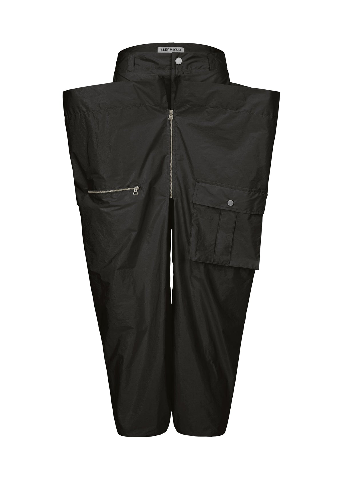 A product shot of the ISSEY MIYAKE AERIAL STEEL clothing in black (15).