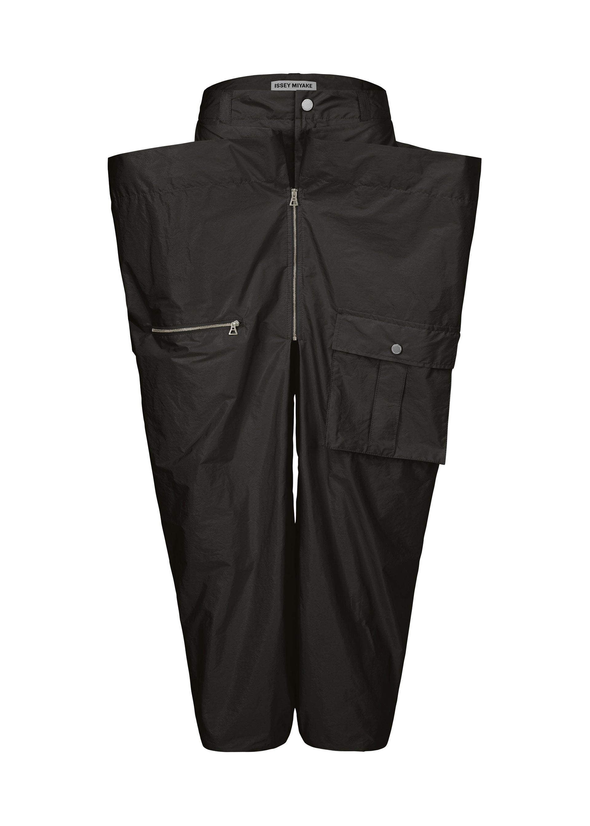 A product shot of the ISSEY MIYAKE AERIAL STEEL clothing in black (15).