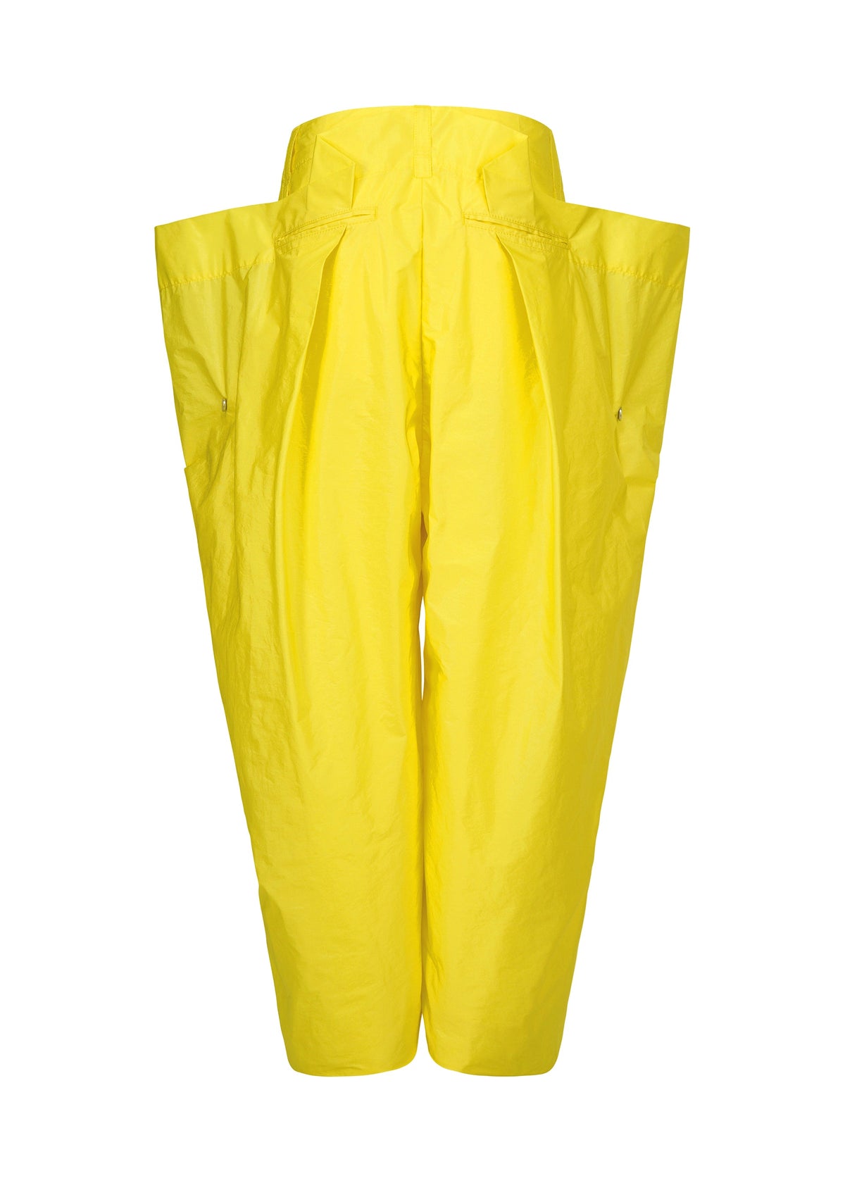 A detail shot of the ISSEY MIYAKE AERIAL STEEL clothing.