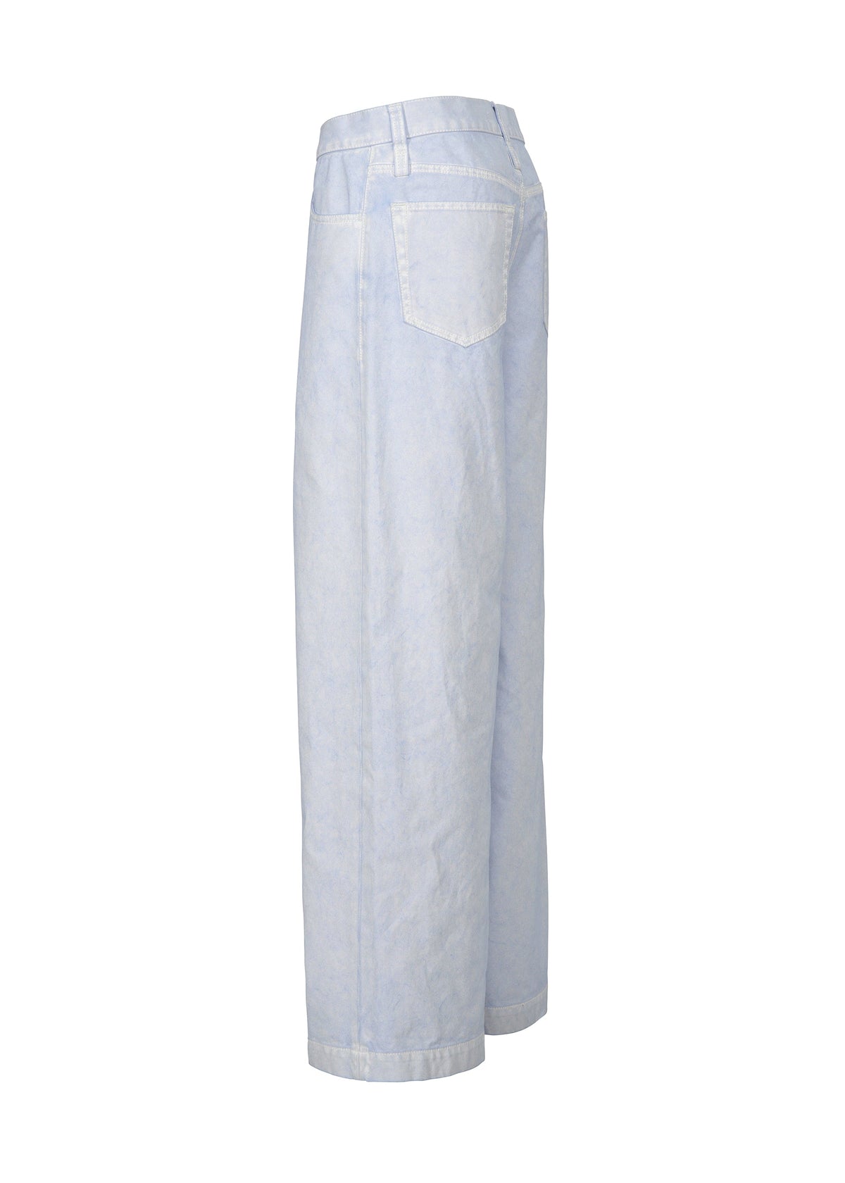 A detail shot of the ISSEY MIYAKE SCULPTURAL trousers.
