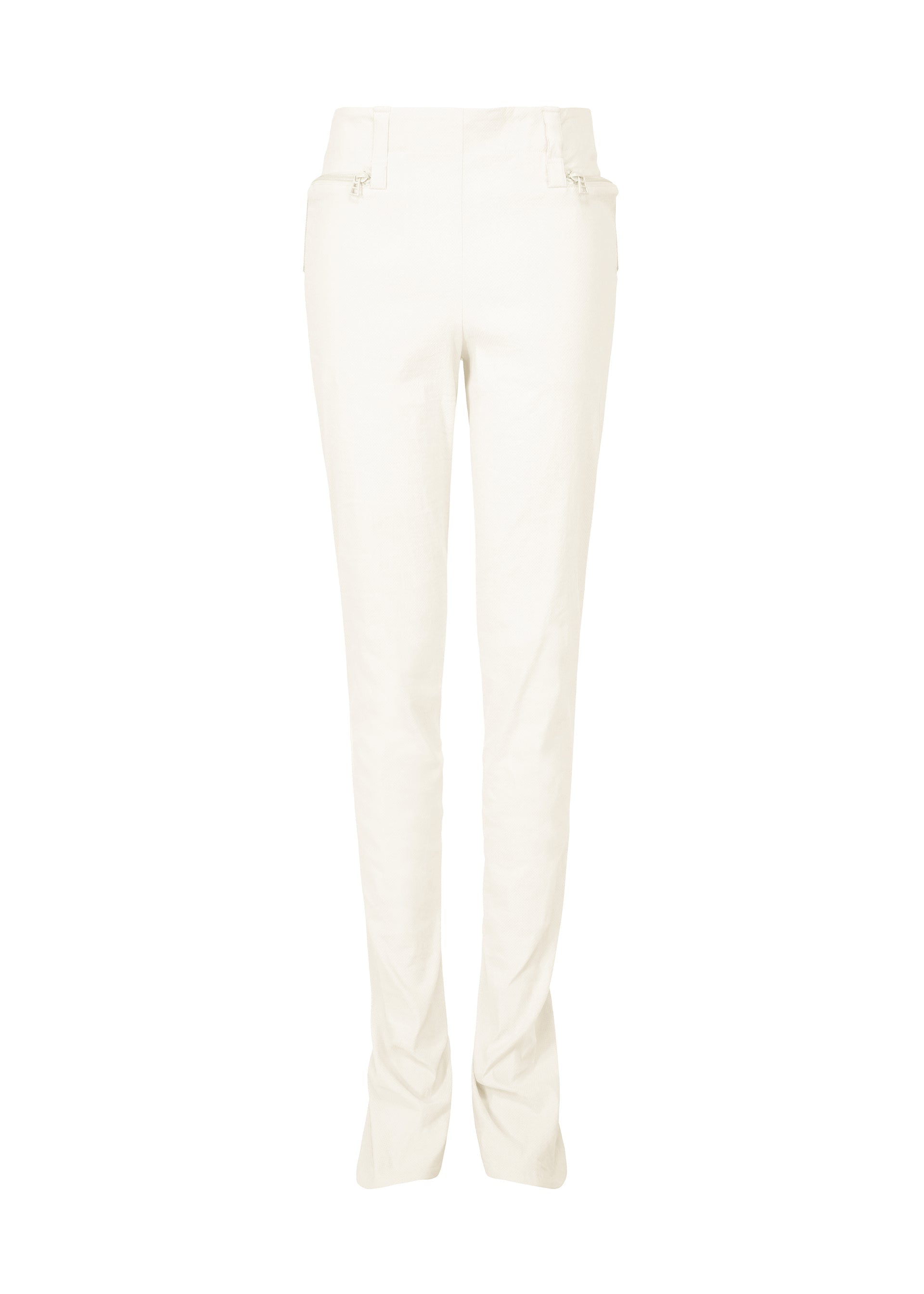 A product shot of the ISSEY MIYAKE PAPER BAG trousers in white (01).