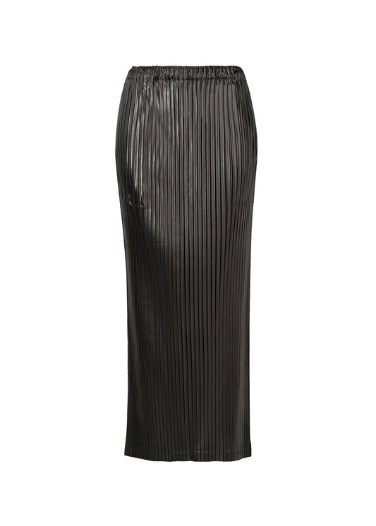 A product shot of the ISSEY MIYAKE GLOSSED METAL PLEATS skirt in black (15).