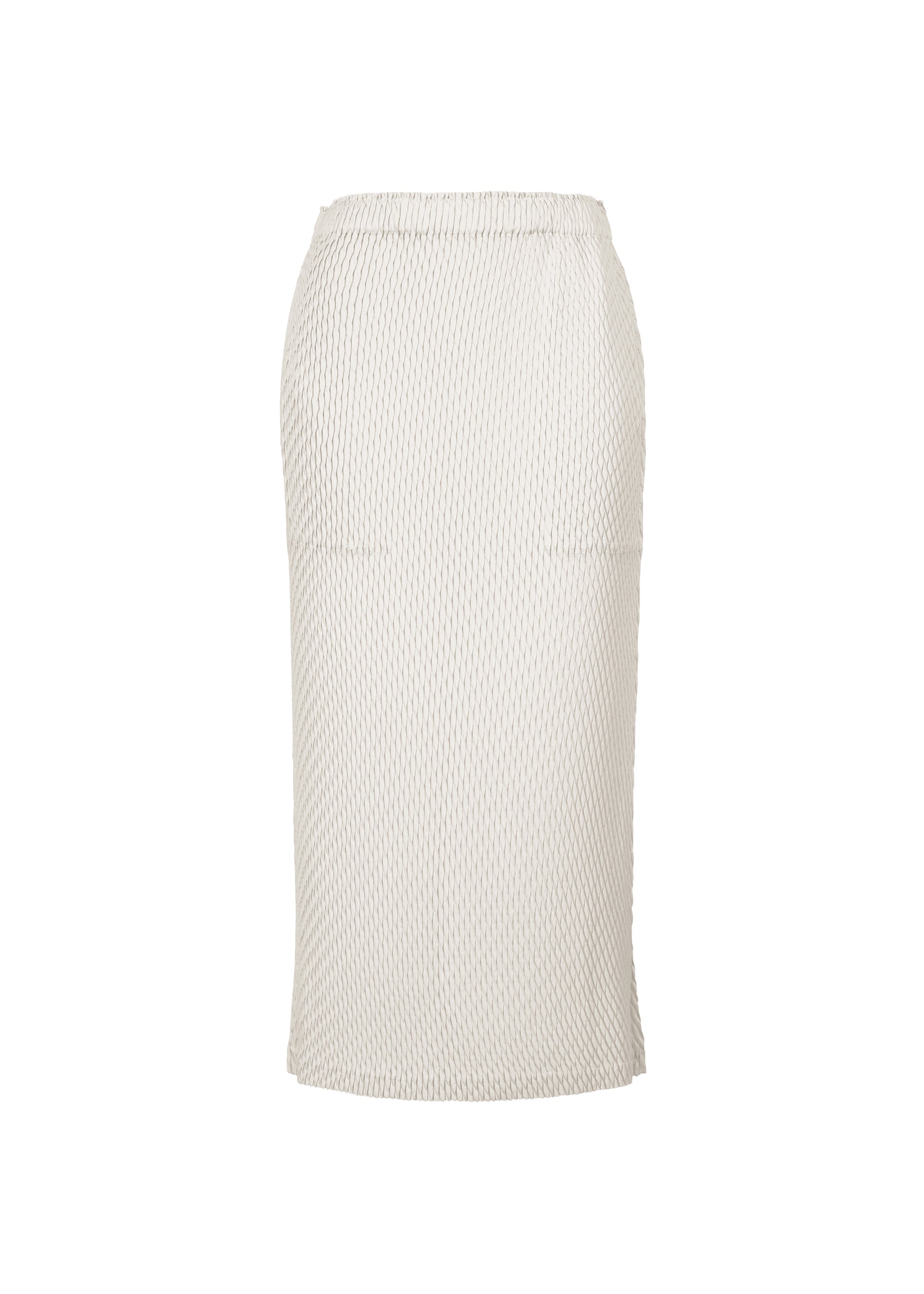 A product shot of the ISSEY MIYAKE SLEEK PLEATS skirt in white (01).
