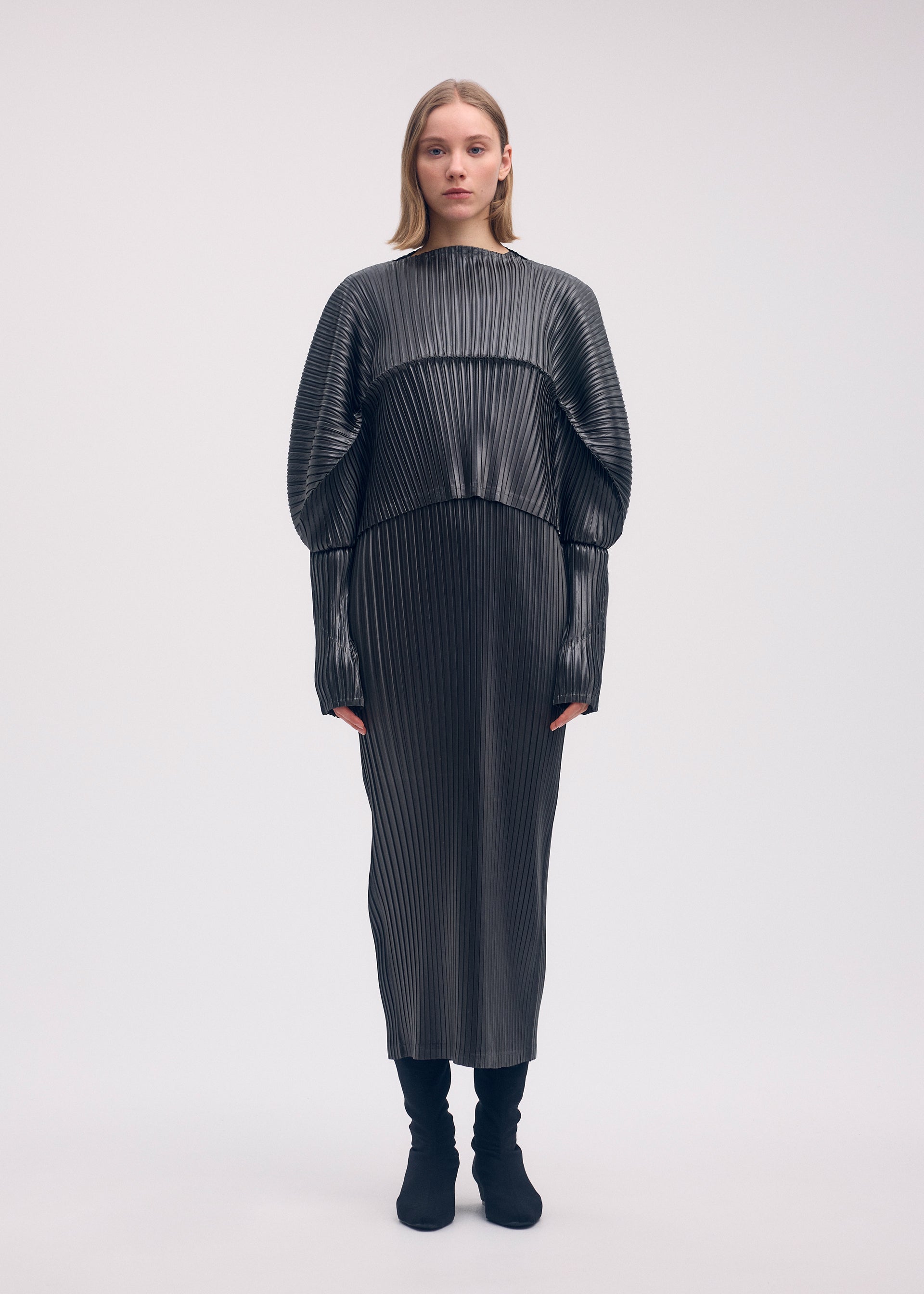 ISSEY MIYAKE TOPS – Page 2 – The official ISSEY MIYAKE ONLINE
