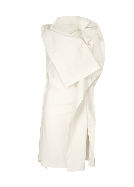 A product shot of the ISSEY MIYAKE COLLAPSING SCULPTURE tunic in off-white (02).