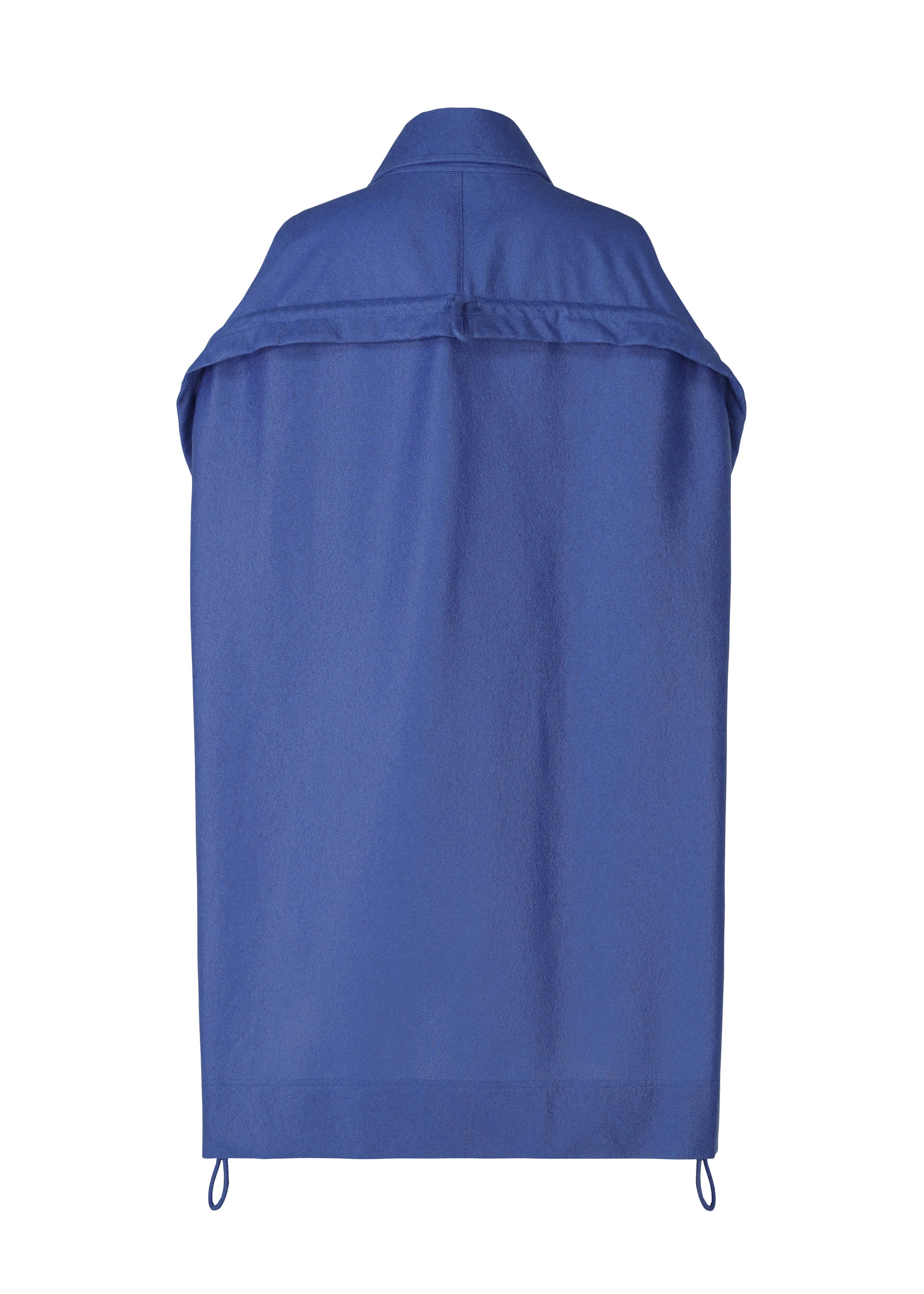 A detail shot of the ISSEY MIYAKE HANG OR CARRY coat.