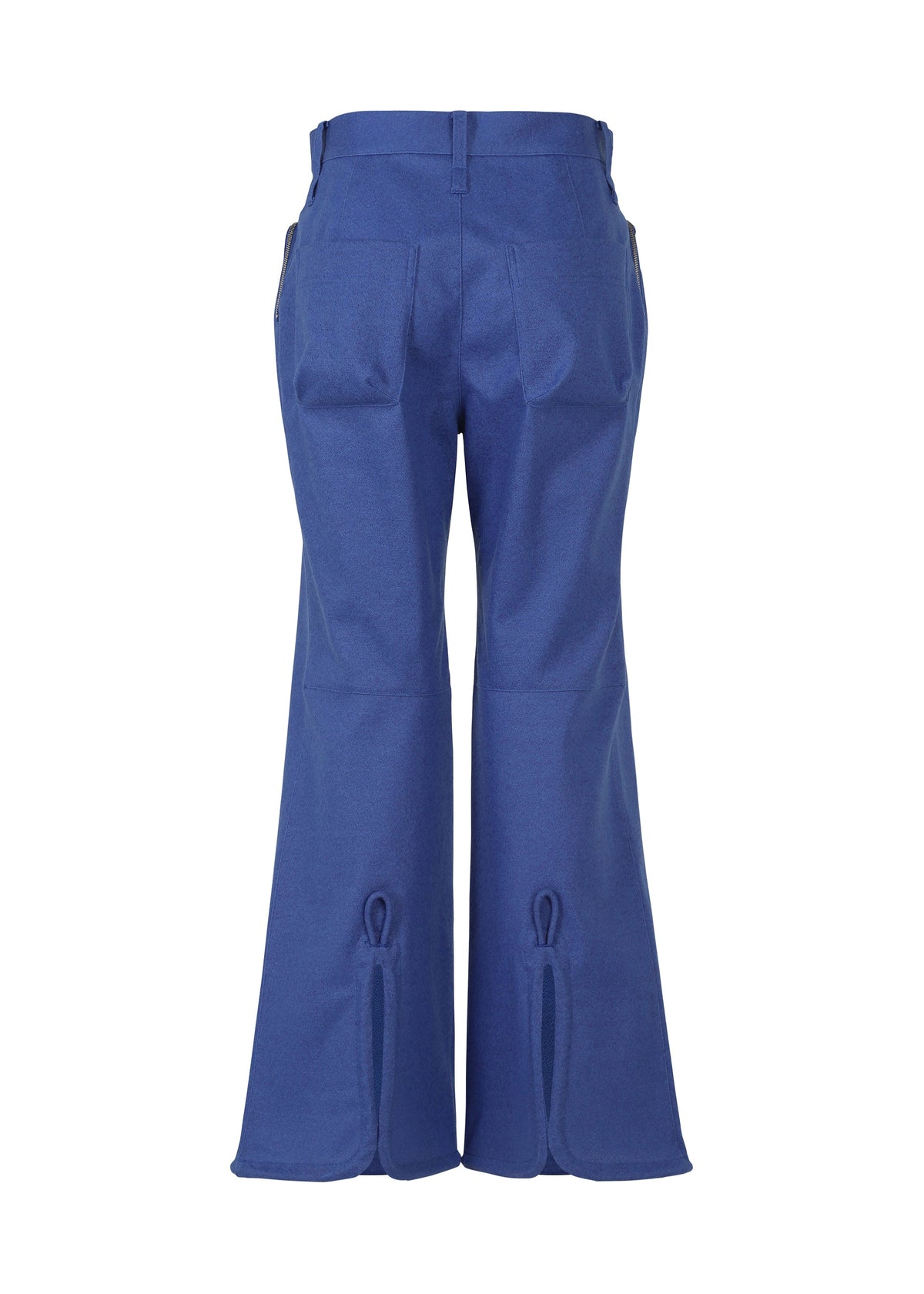 A detail shot of the ISSEY MIYAKE HANG OR CARRY trousers.