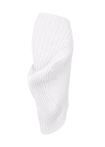 A product shot of the ISSEY MIYAKE KNIT (AS IT IS) skirt in white.