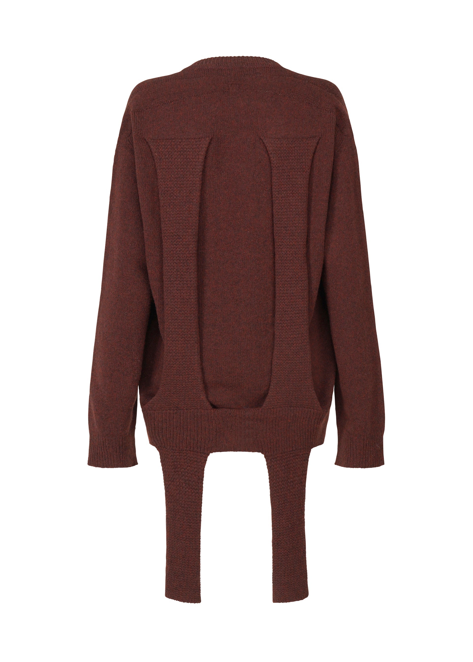 A detail shot of the ISSEY MIYAKE BACKPACK KNIT top.