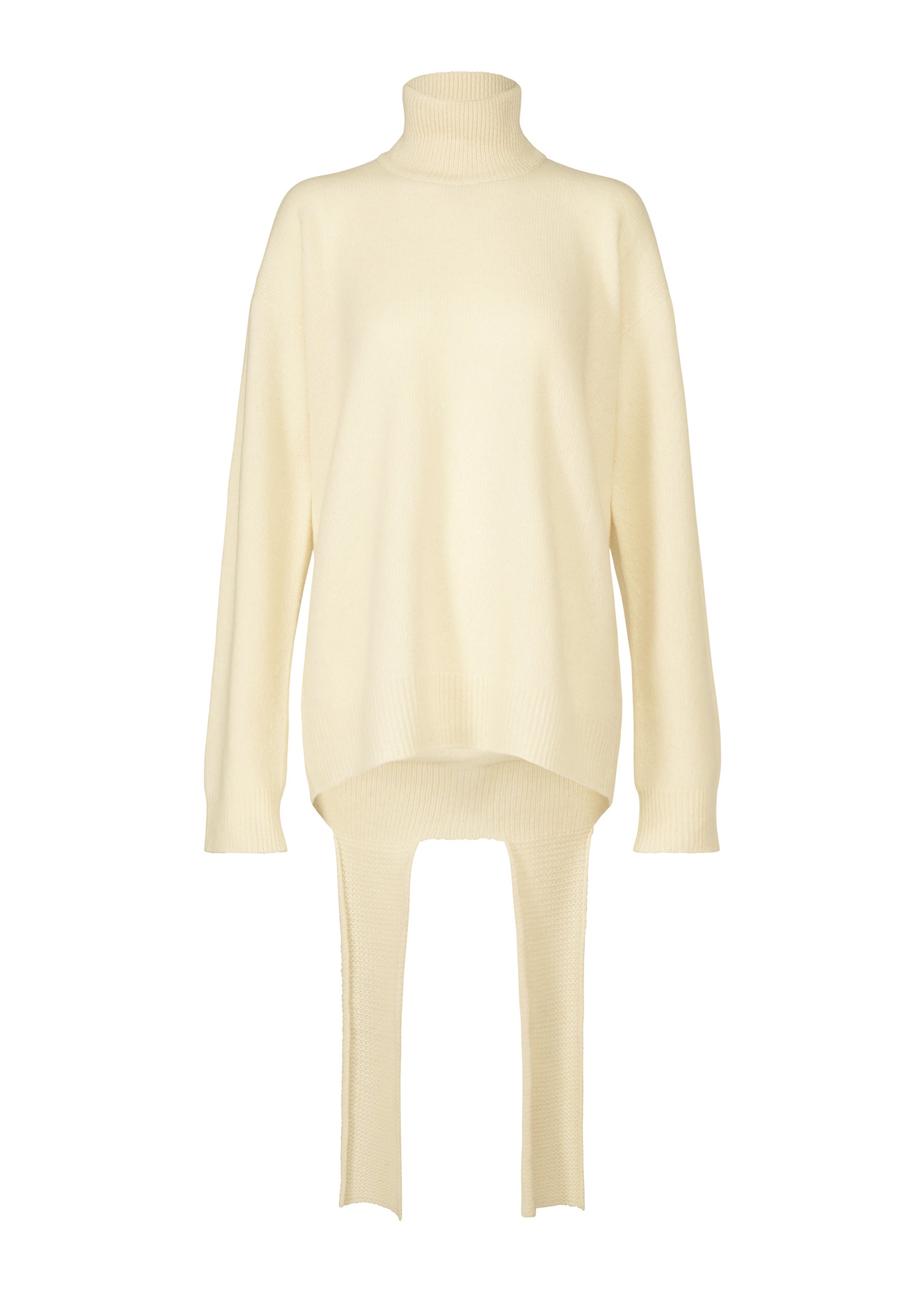 A product shot of the ISSEY MIYAKE BACKPACK KNIT top in off-white (02).