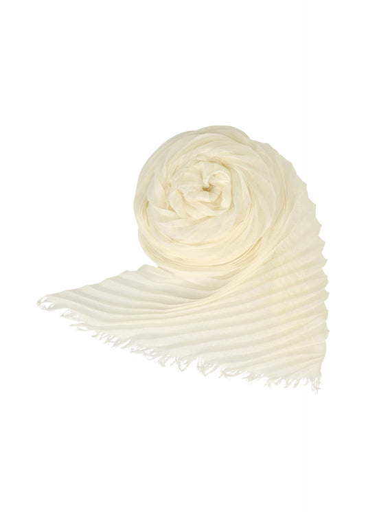 A product shot of the ISSEY MIYAKE FEATHER RAMIE PLEATS STOLE accessories in white (01).