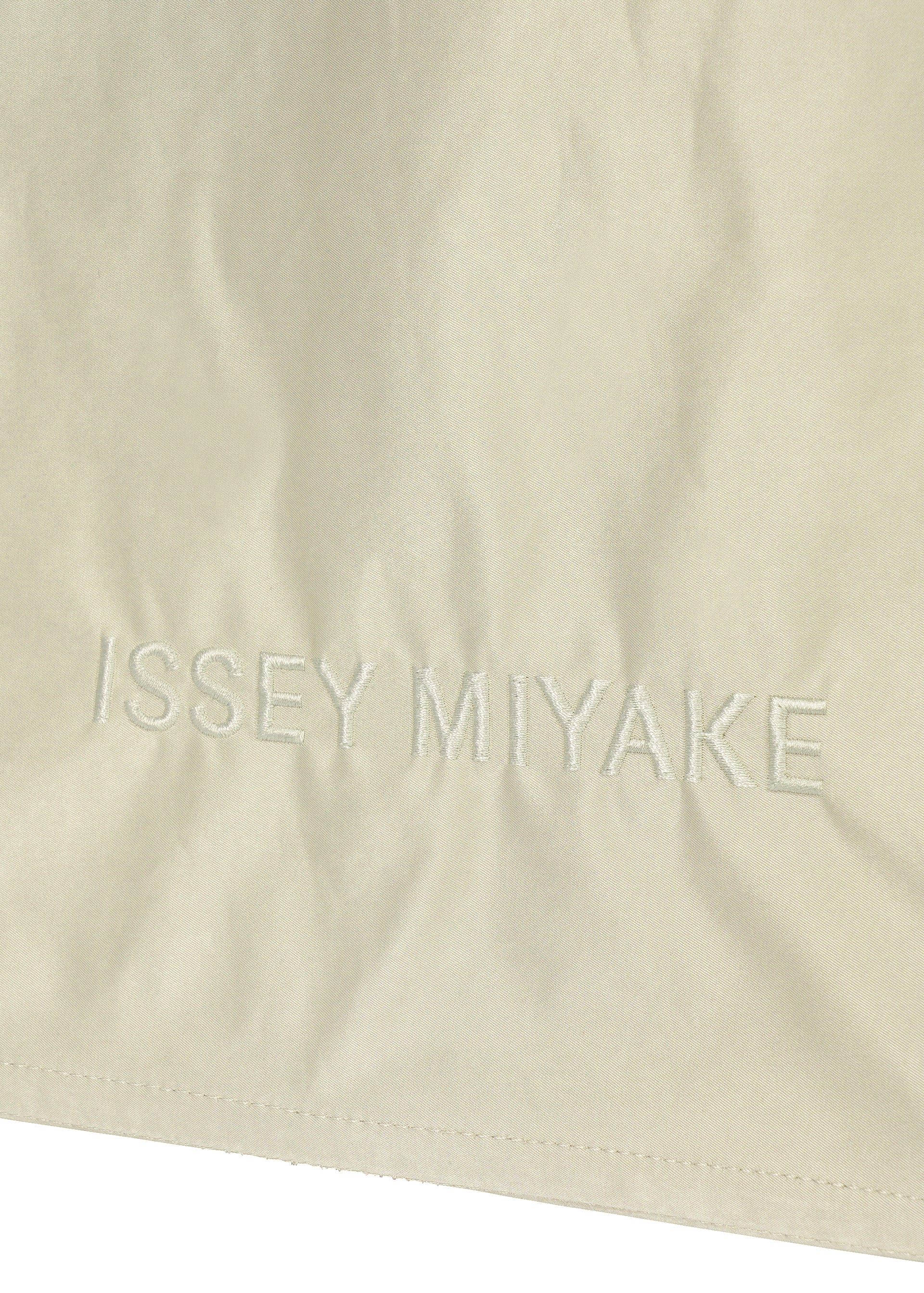 A detail shot of the ISSEY MIYAKE CRUMPLABLE bag.