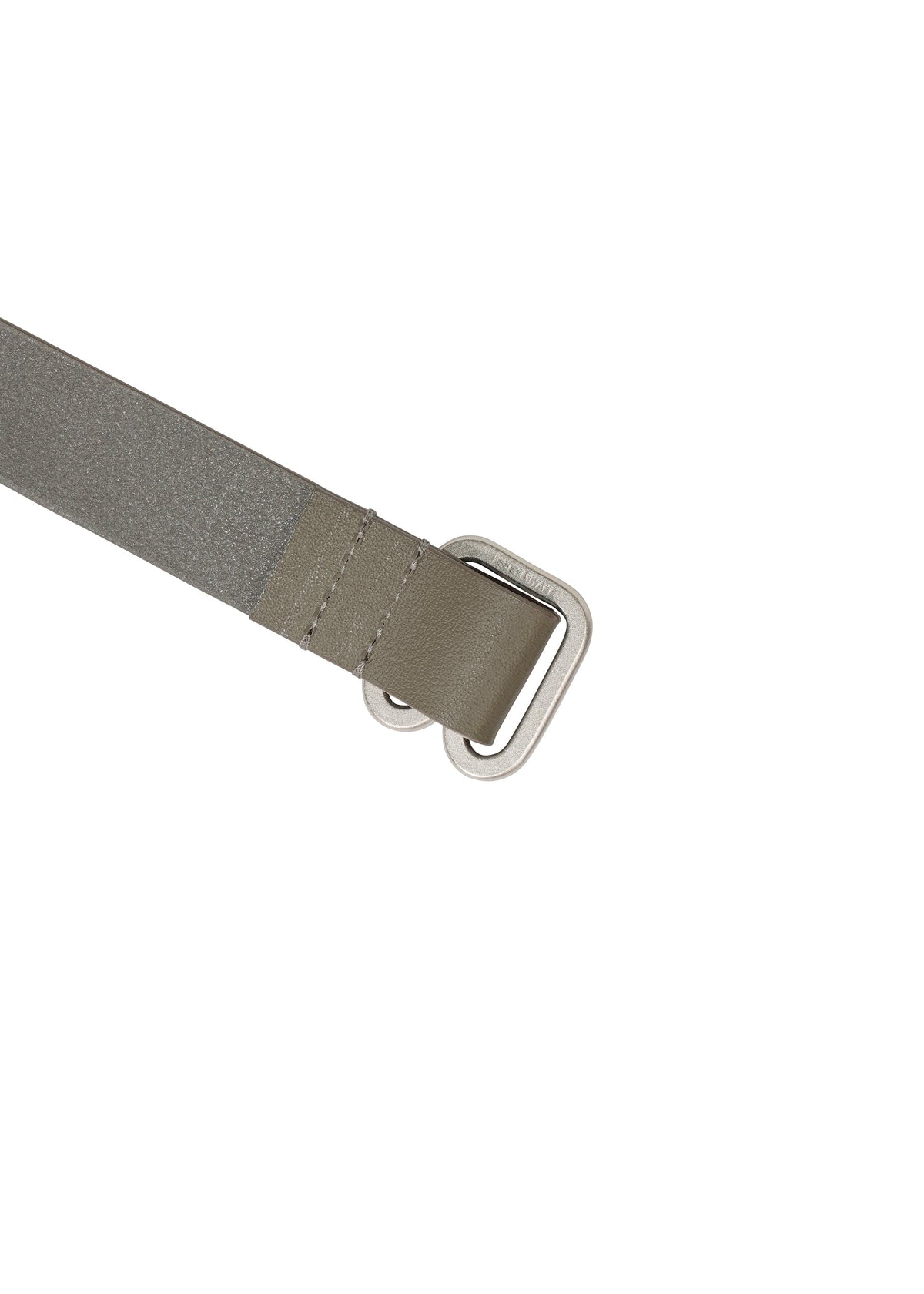 A detail shot of the ISSEY MIYAKE FORK BELT accessories.