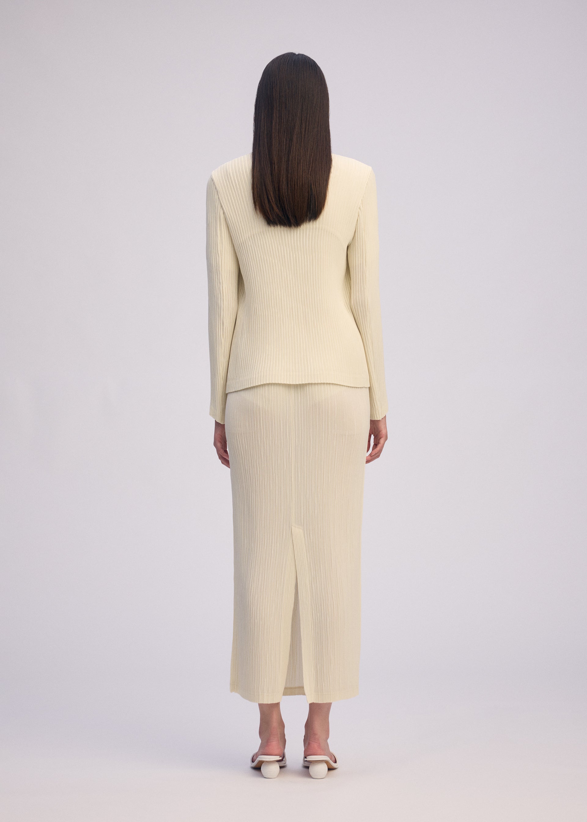 HATCHING PLEATS Jacket Greige