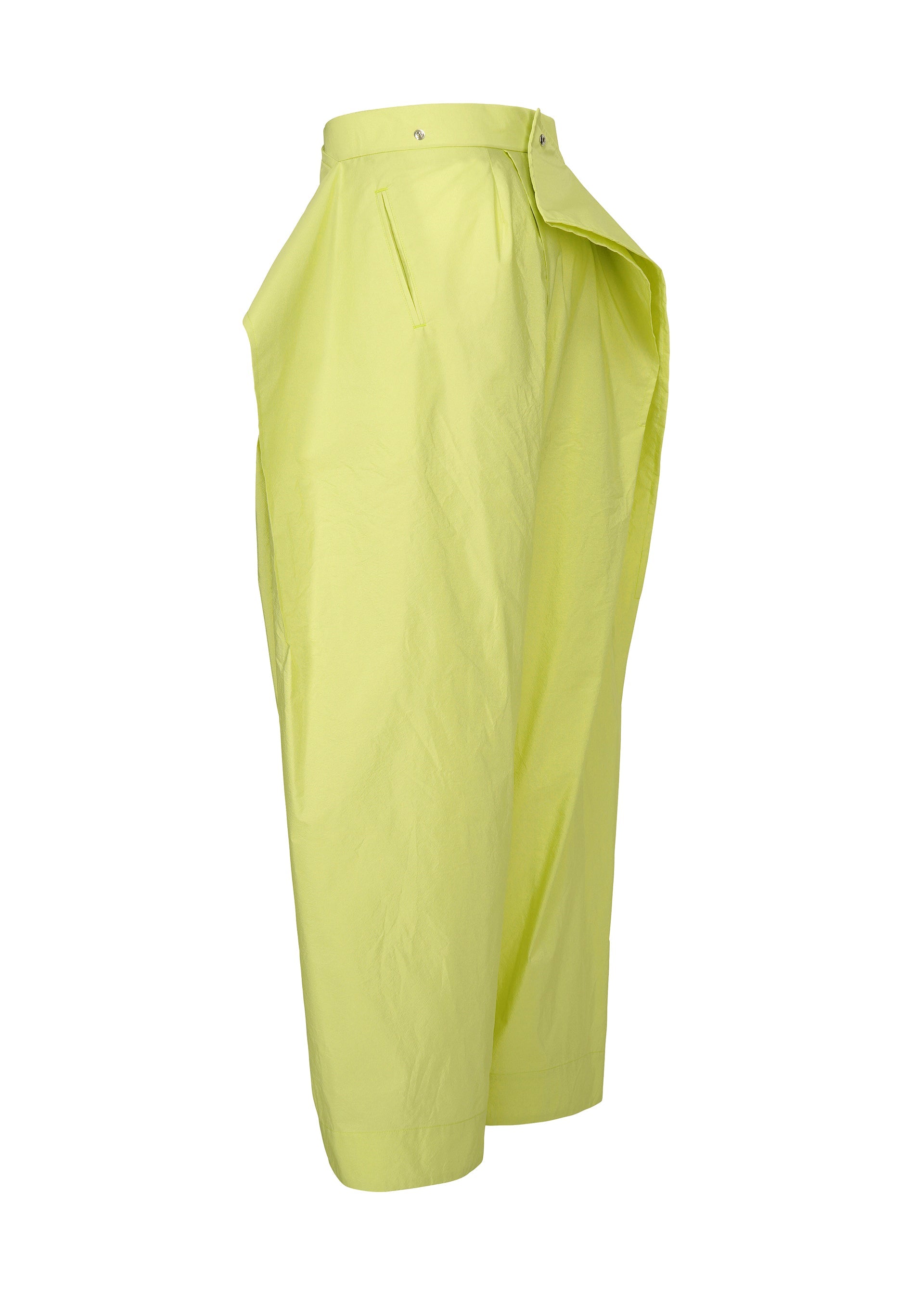 A detail shot of the ISSEY MIYAKE AKIMBO clothing.