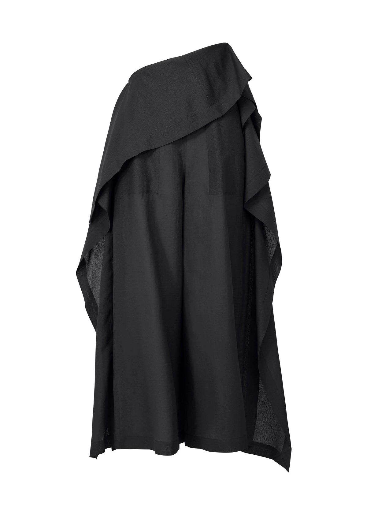 A product shot of the ISSEY MIYAKE ALL SQUARES trousers in black (15).