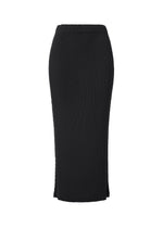 A product shot of the ISSEY MIYAKE RHOMBUS PLEATS skirt in black (15).