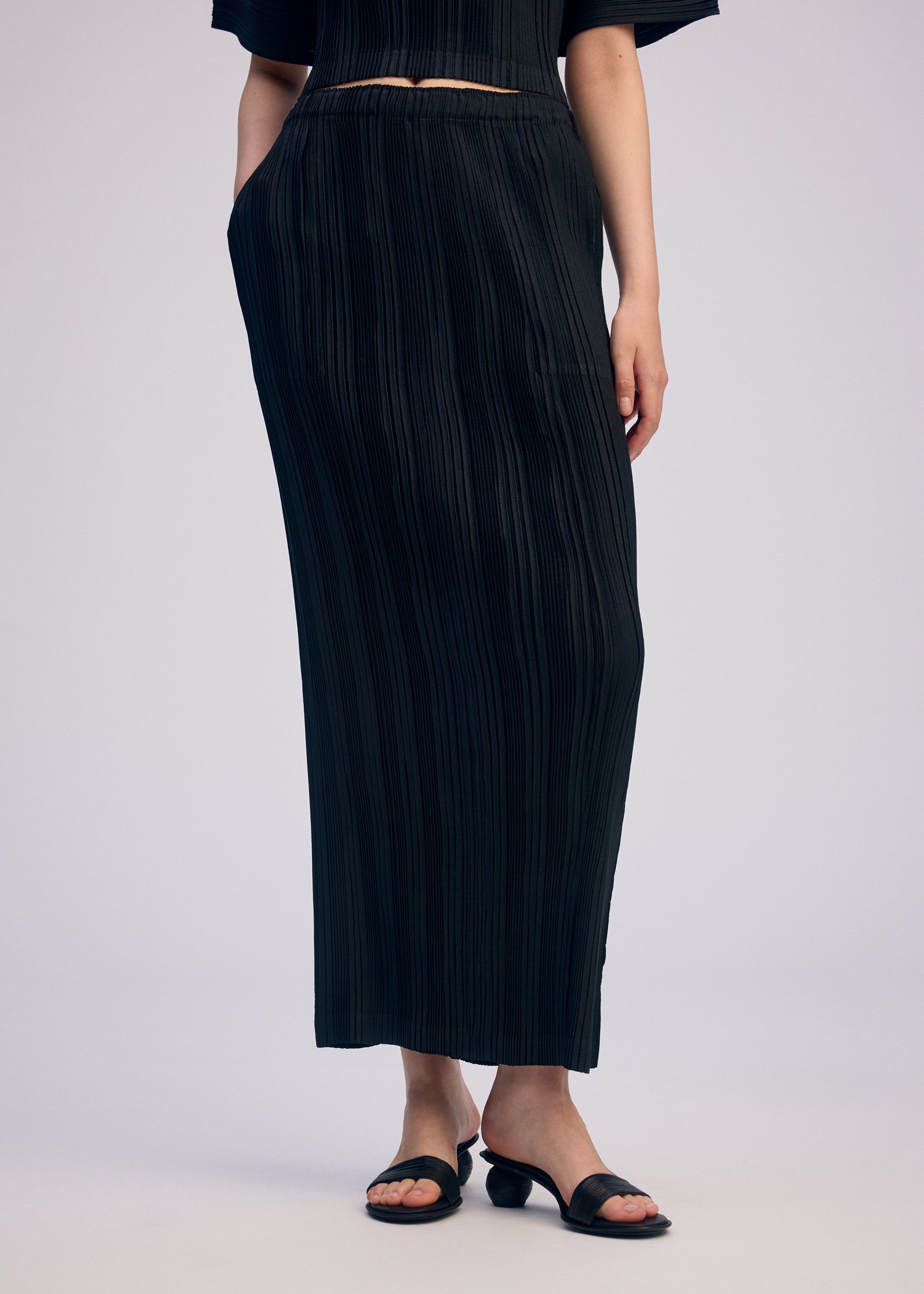 LINEN LIKE RIB PLEATS Skirt Black