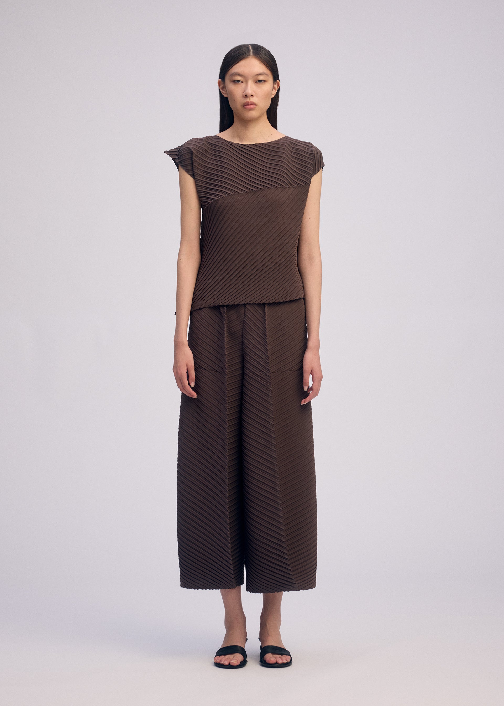 PLASTER PLEATS SOLID Top Black