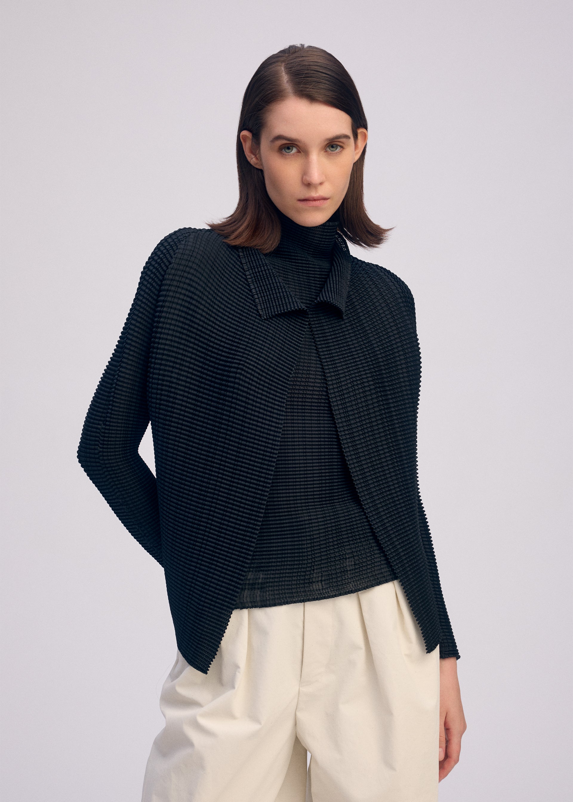 WOOLY PLEATS BK/WT-66 Cardigan Black